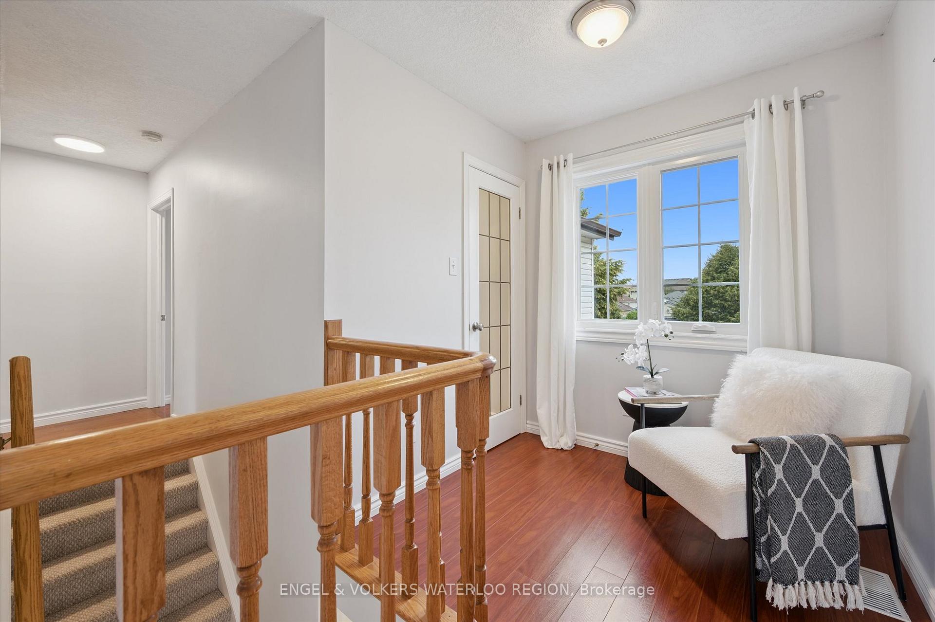 Photo 25 of 63 Gregg Court, Kitchener — HOMEH