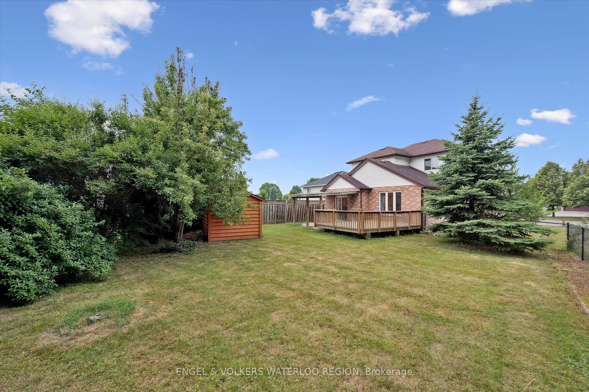 Photo 40 of 63 Gregg Court, Kitchener — HOMEH