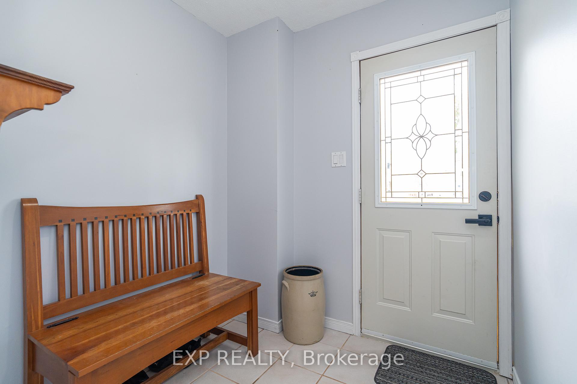 Photo 3 of 22 Rickey Place, Ottawa, Kanata - Glencairn/Hazeldean — HOMEH