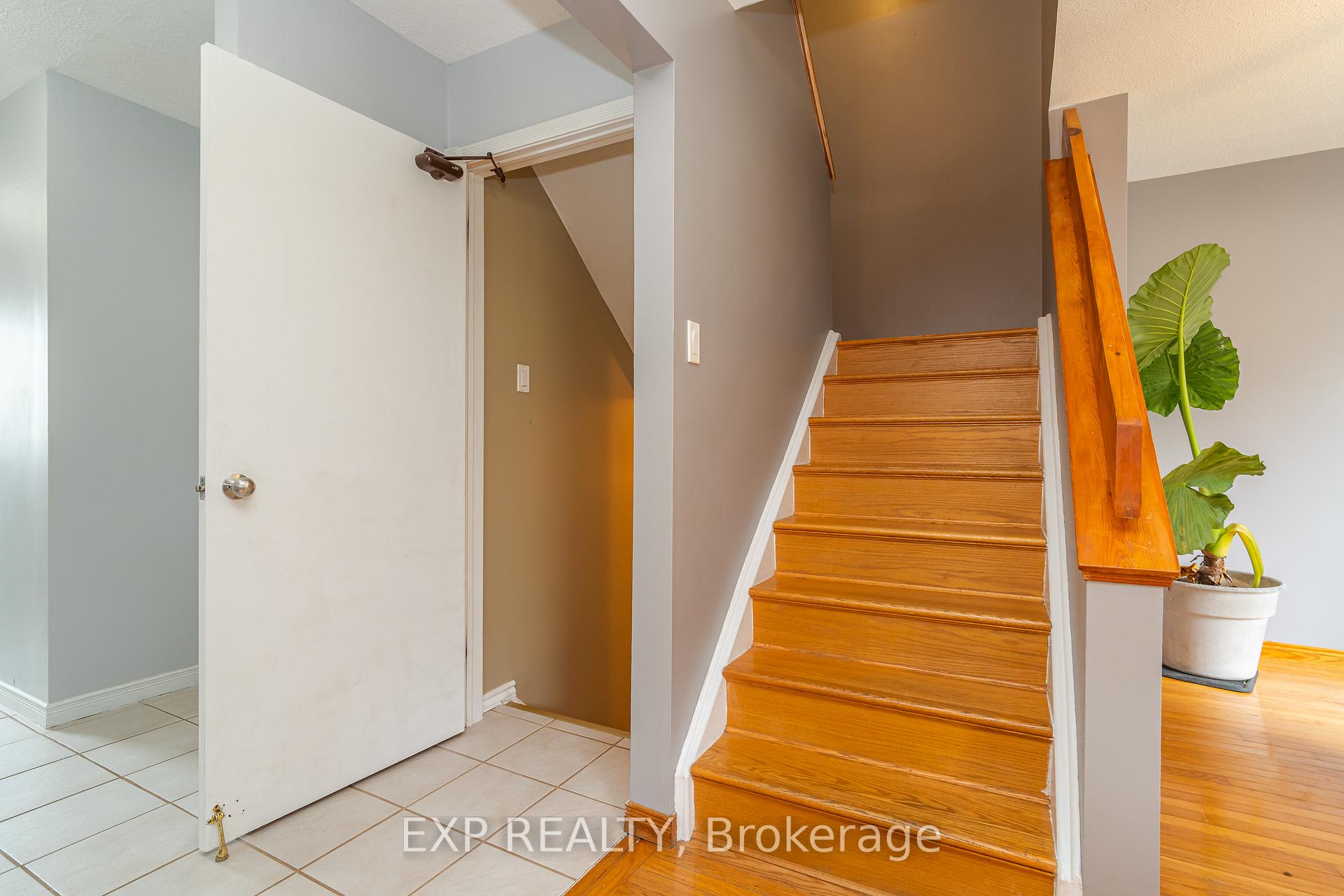 Photo 17 of 22 Rickey Place, Ottawa, Kanata - Glencairn/Hazeldean — HOMEH