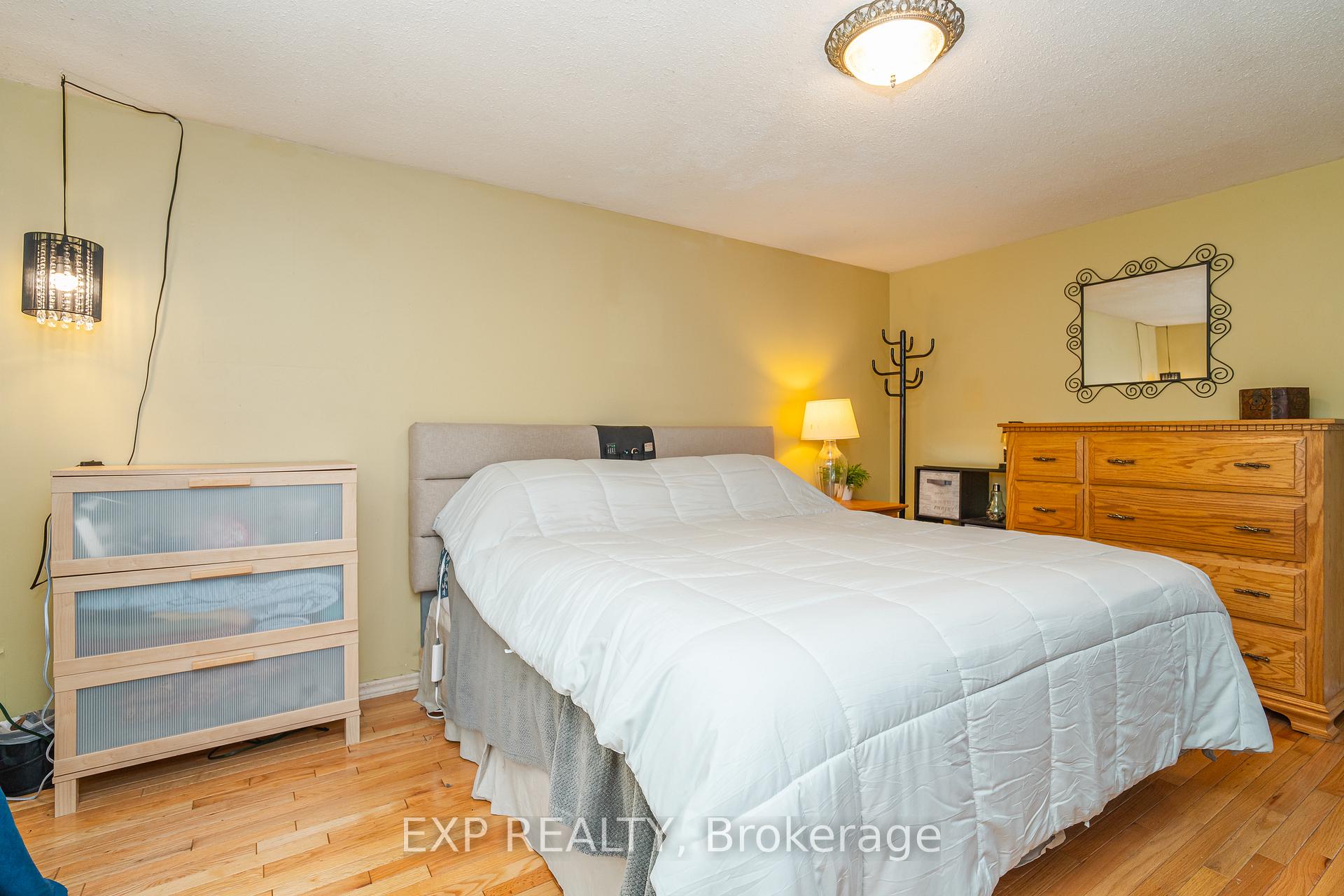 Photo 20 of 22 Rickey Place, Ottawa, Kanata - Glencairn/Hazeldean — HOMEH
