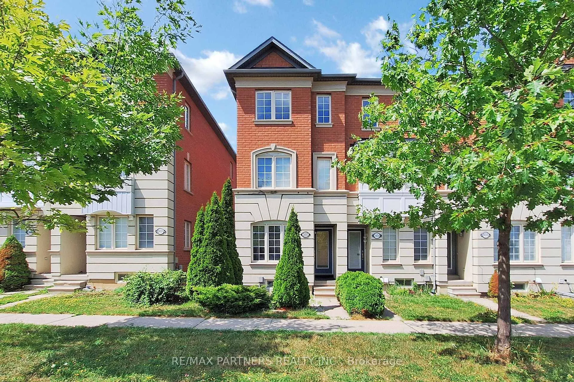 Front of 2452 Bur Oak Avenue