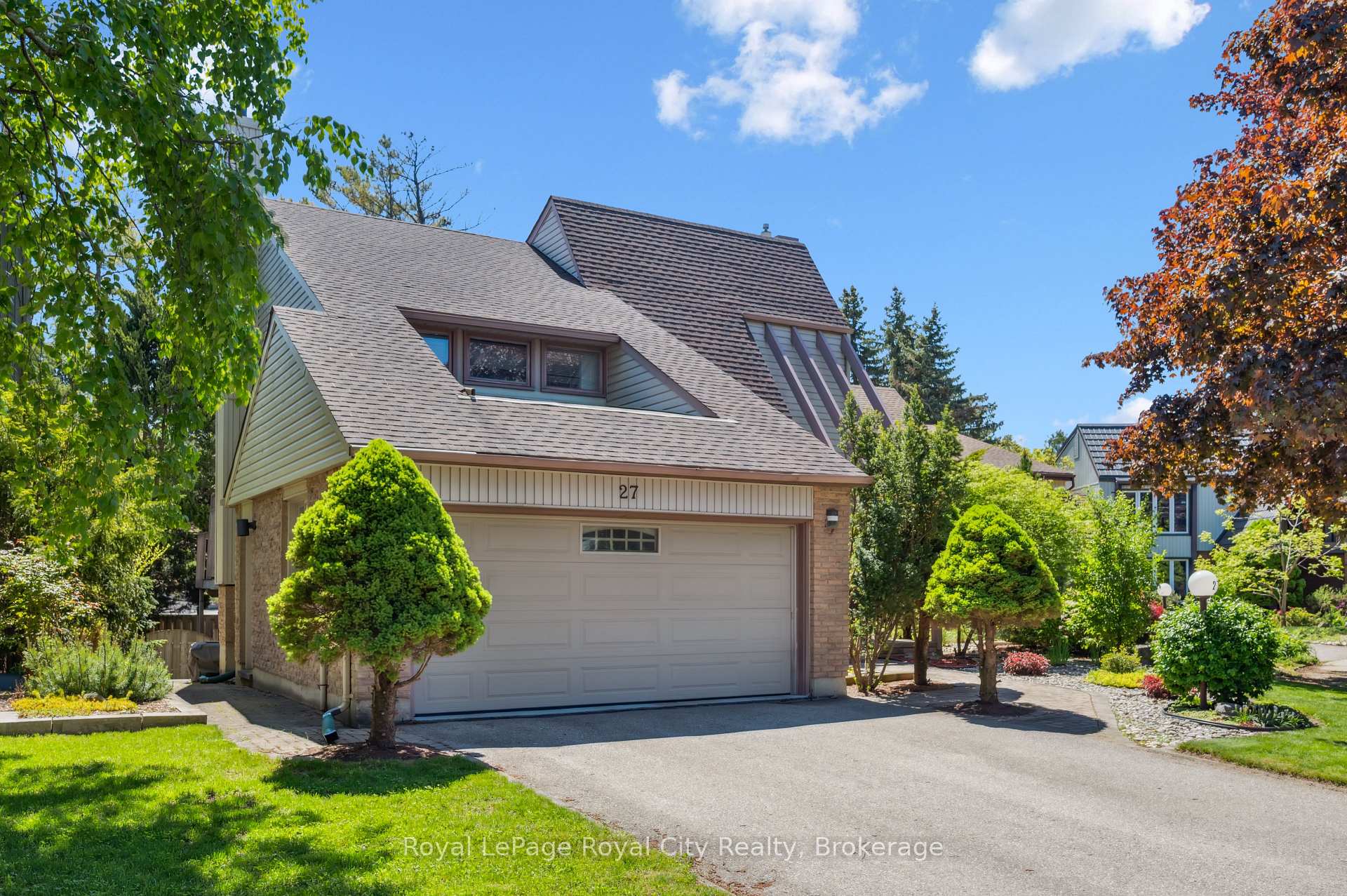 Photo 3 of 27 Shuh Avenue, Kitchener — HOMEH