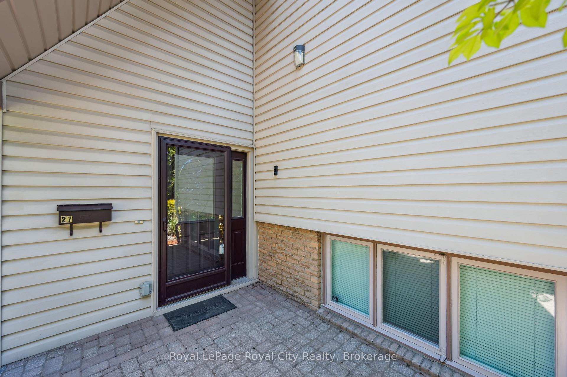 Photo 5 of 27 Shuh Avenue, Kitchener — HOMEH