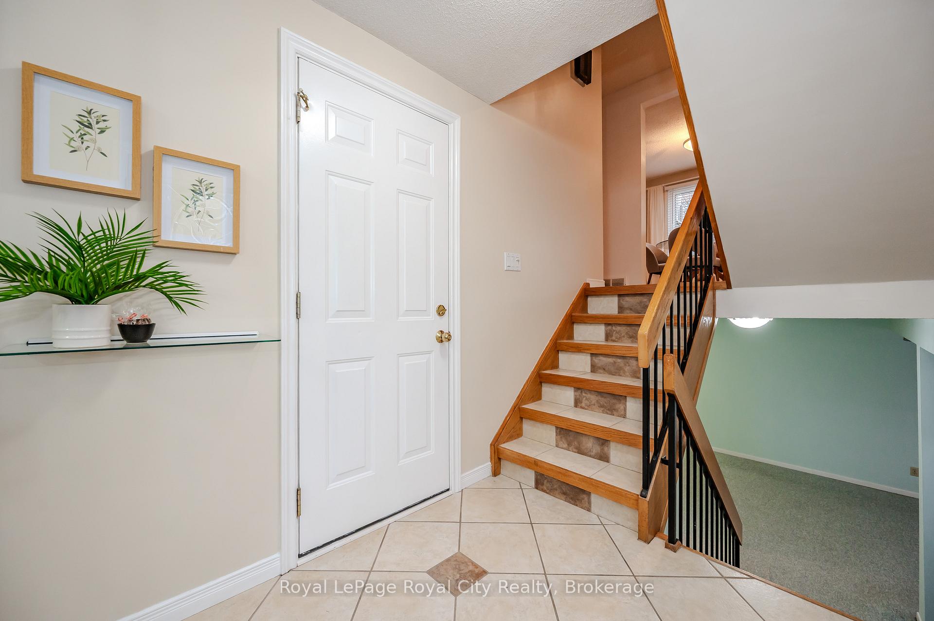 Photo 7 of 27 Shuh Avenue, Kitchener — HOMEH