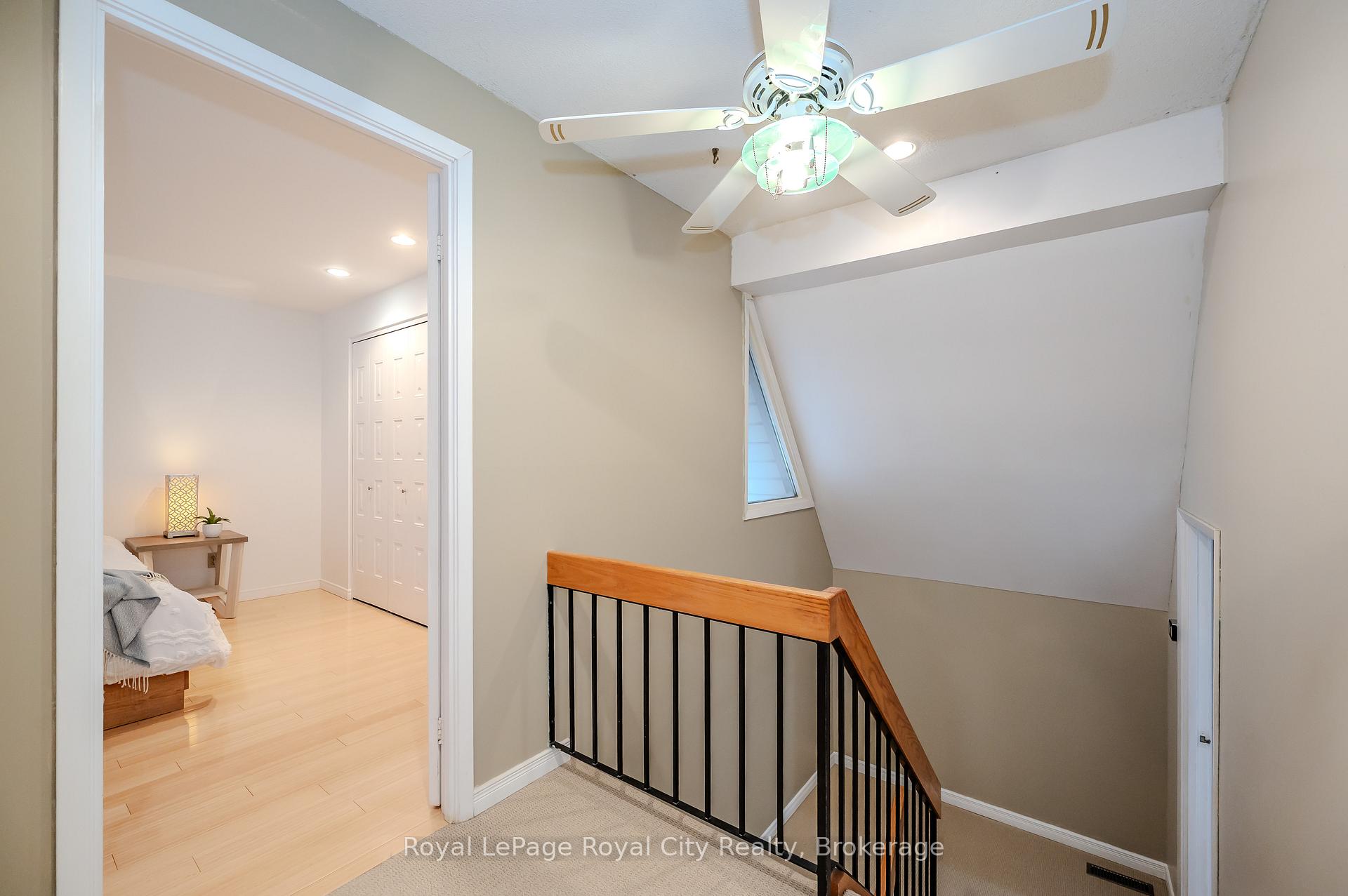 Photo 20 of 27 Shuh Avenue, Kitchener — HOMEH