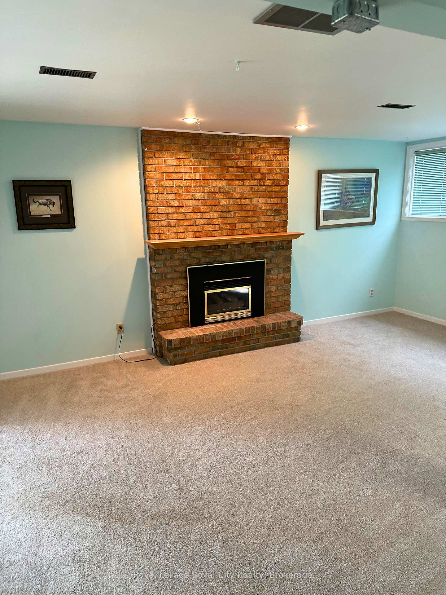 Photo 32 of 27 Shuh Avenue, Kitchener — HOMEH