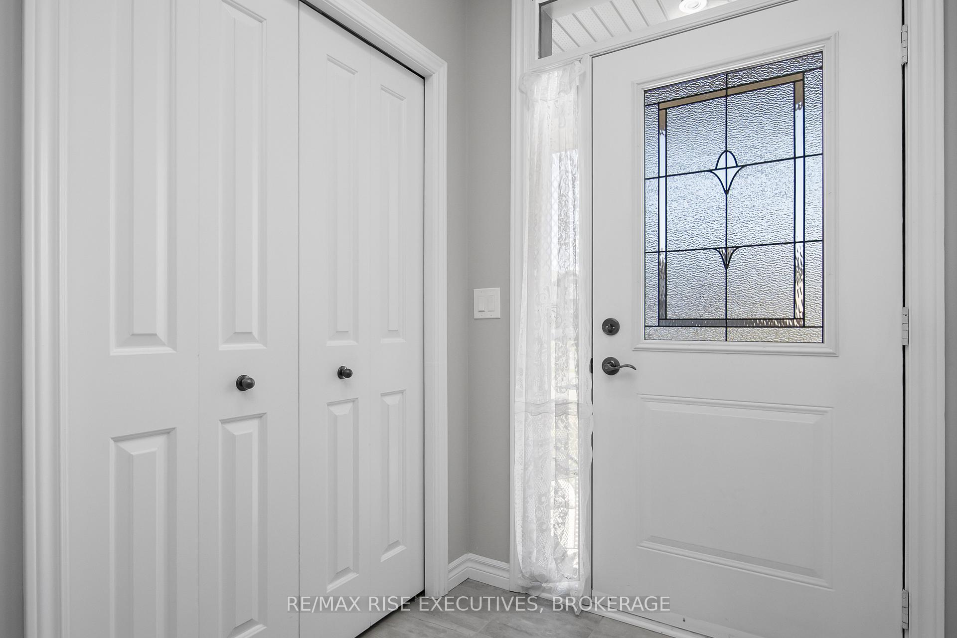 Photo 3 of 1425 Monarch Drive, Kingston, City Northwest — HOMEH