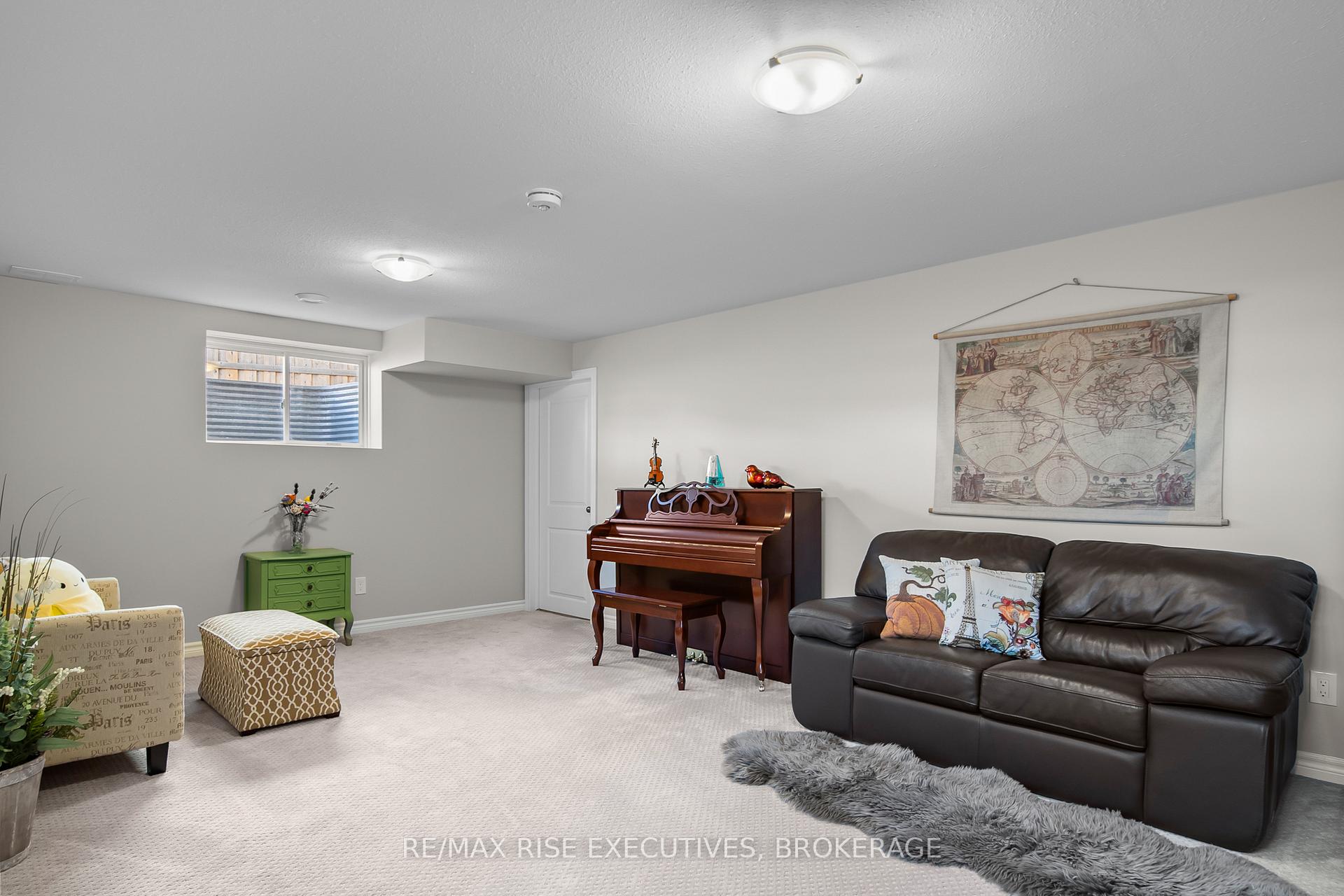 Photo 35 of 1425 Monarch Drive, Kingston, City Northwest — HOMEH