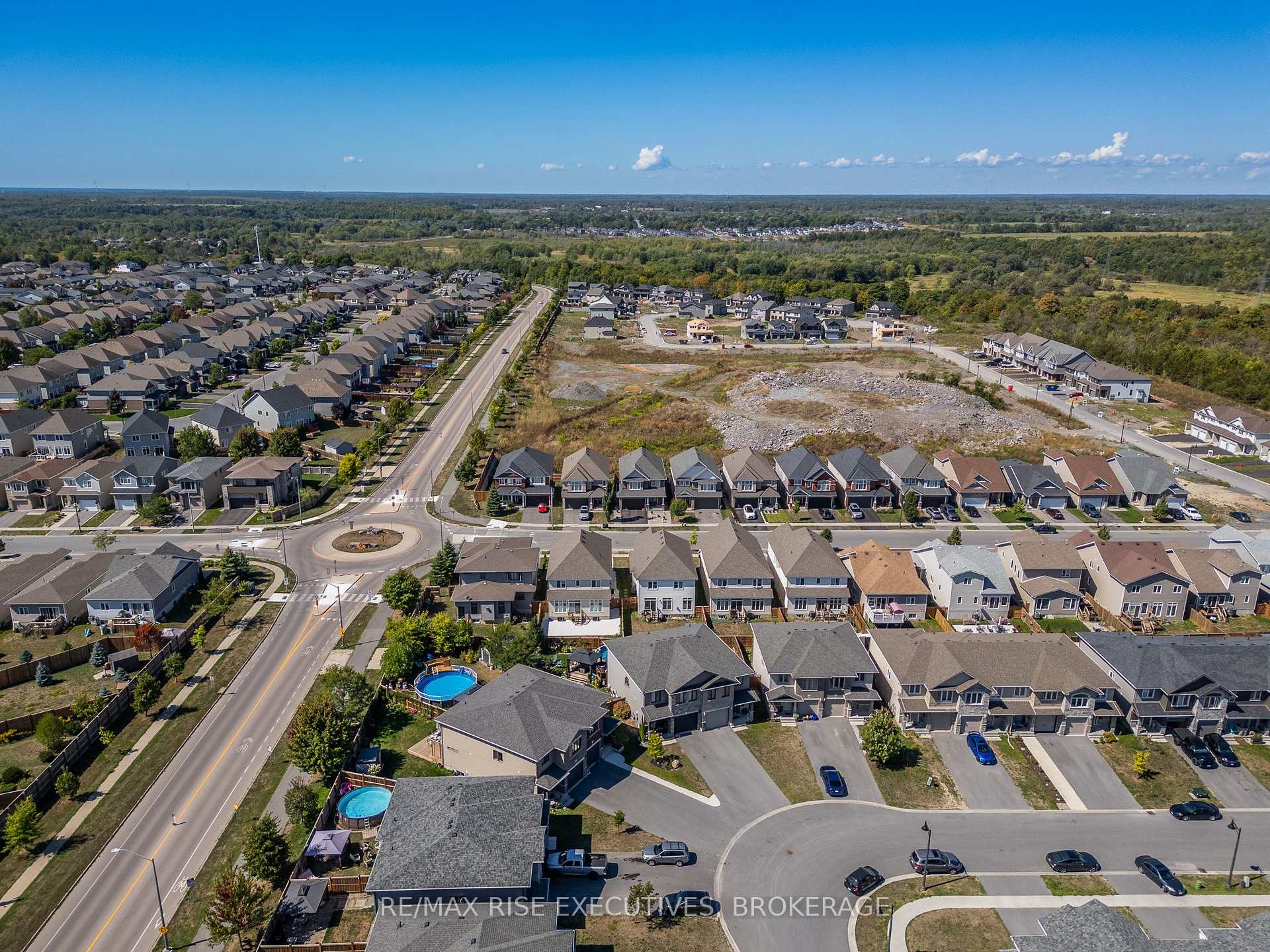 Photo 46 of 1425 Monarch Drive, Kingston, City Northwest — HOMEH