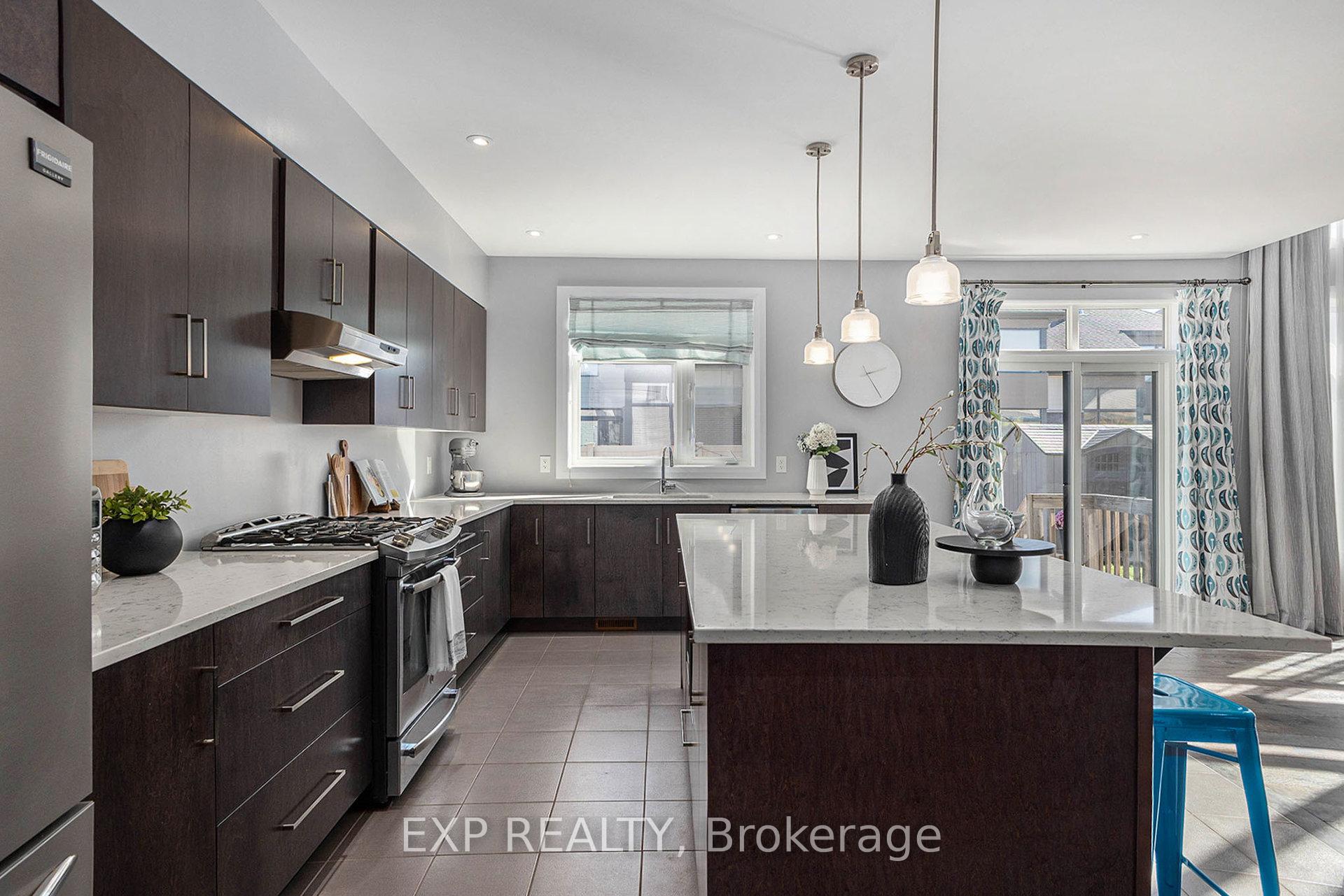 Photo 14 of 125 Stonemeadow Drive, Ottawa, Kanata - Bridlewood — HOMEH