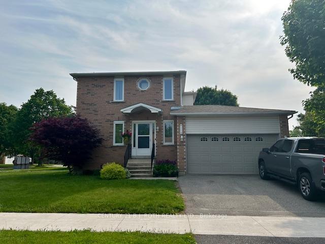 Front of 695 Candaras Street
