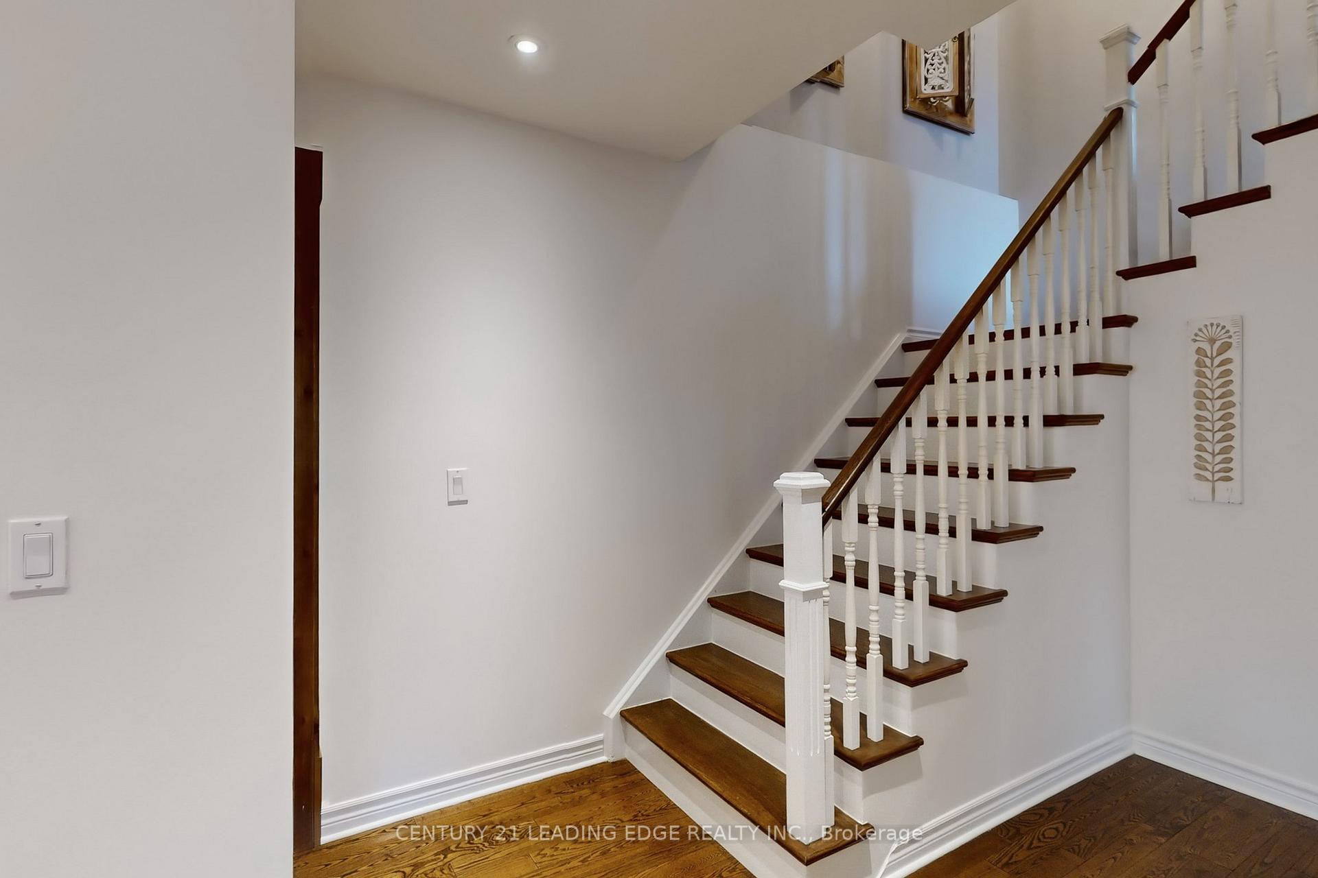 Photo 15 of 43 Karma Road, Markham, Markville — HOMEH