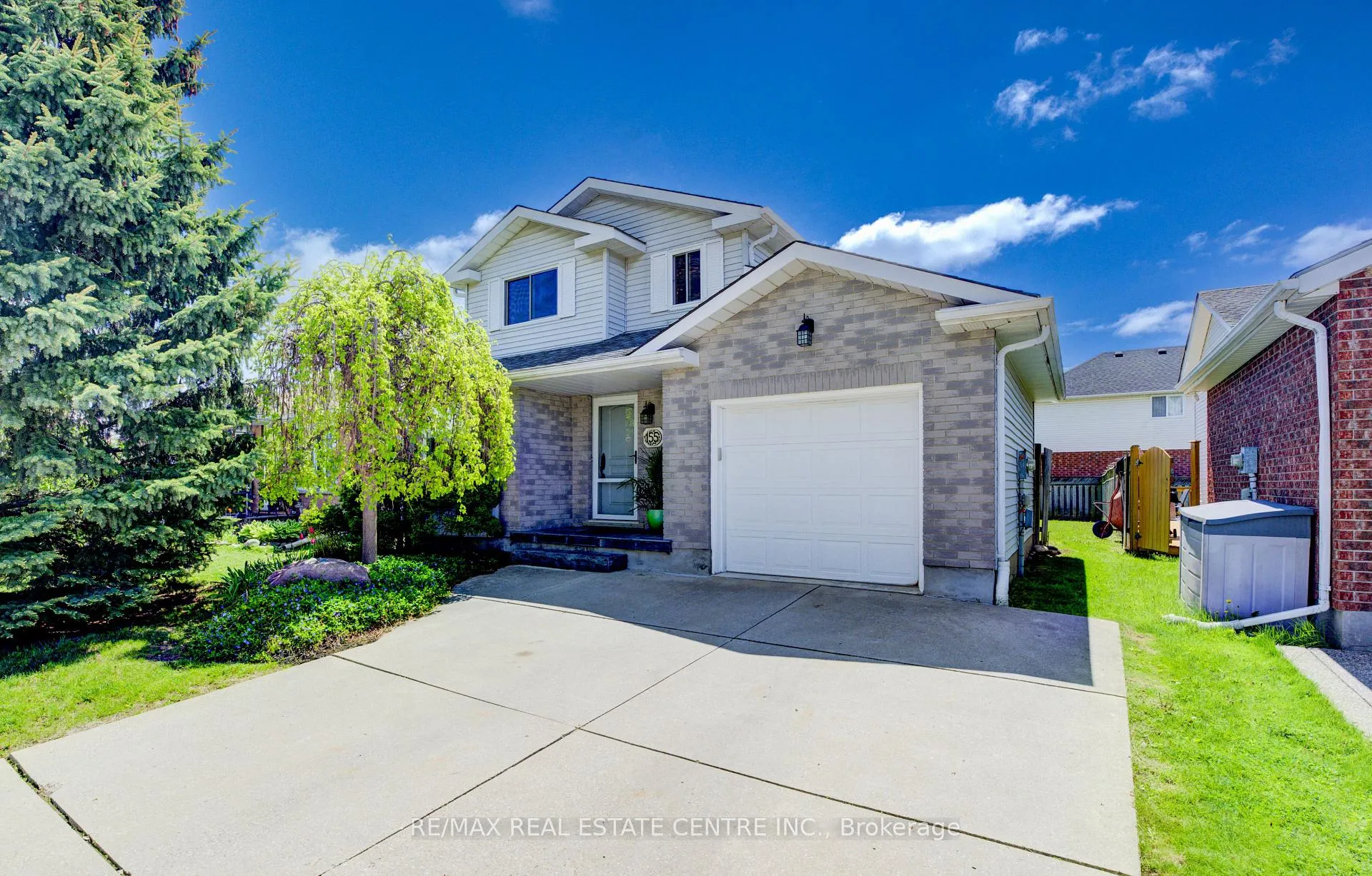 Photo 9 of 155 Bankside Drive, Kitchener — HOMEH