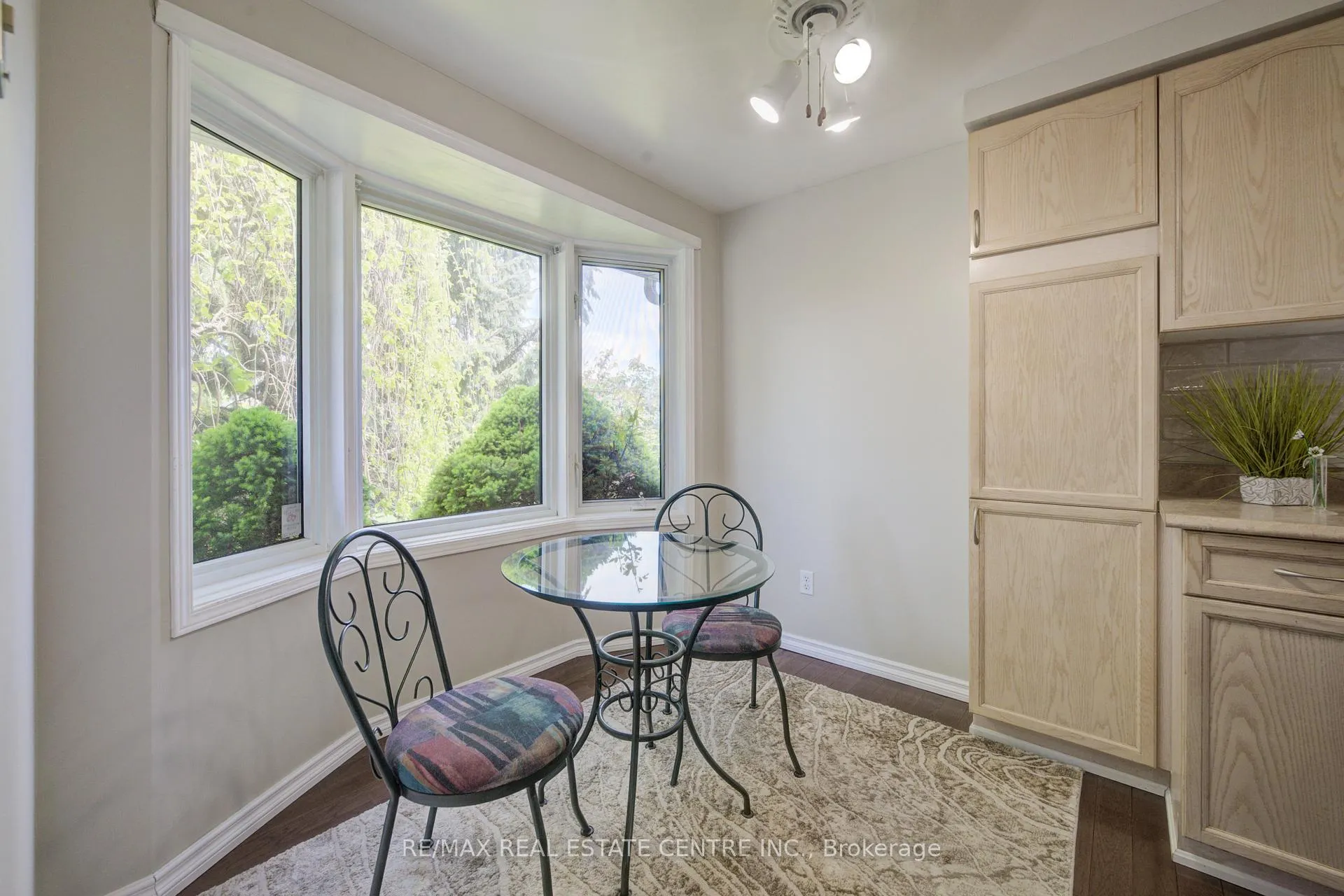 Photo 11 of 155 Bankside Drive, Kitchener — HOMEH
