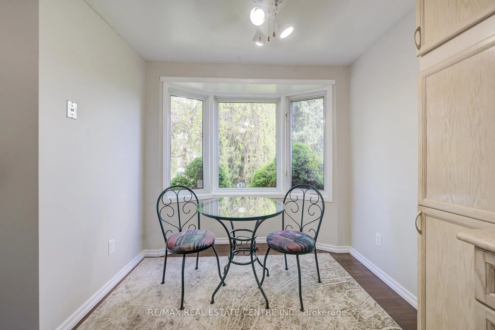 Photo 12 of 155 Bankside Drive, Kitchener — HOMEH