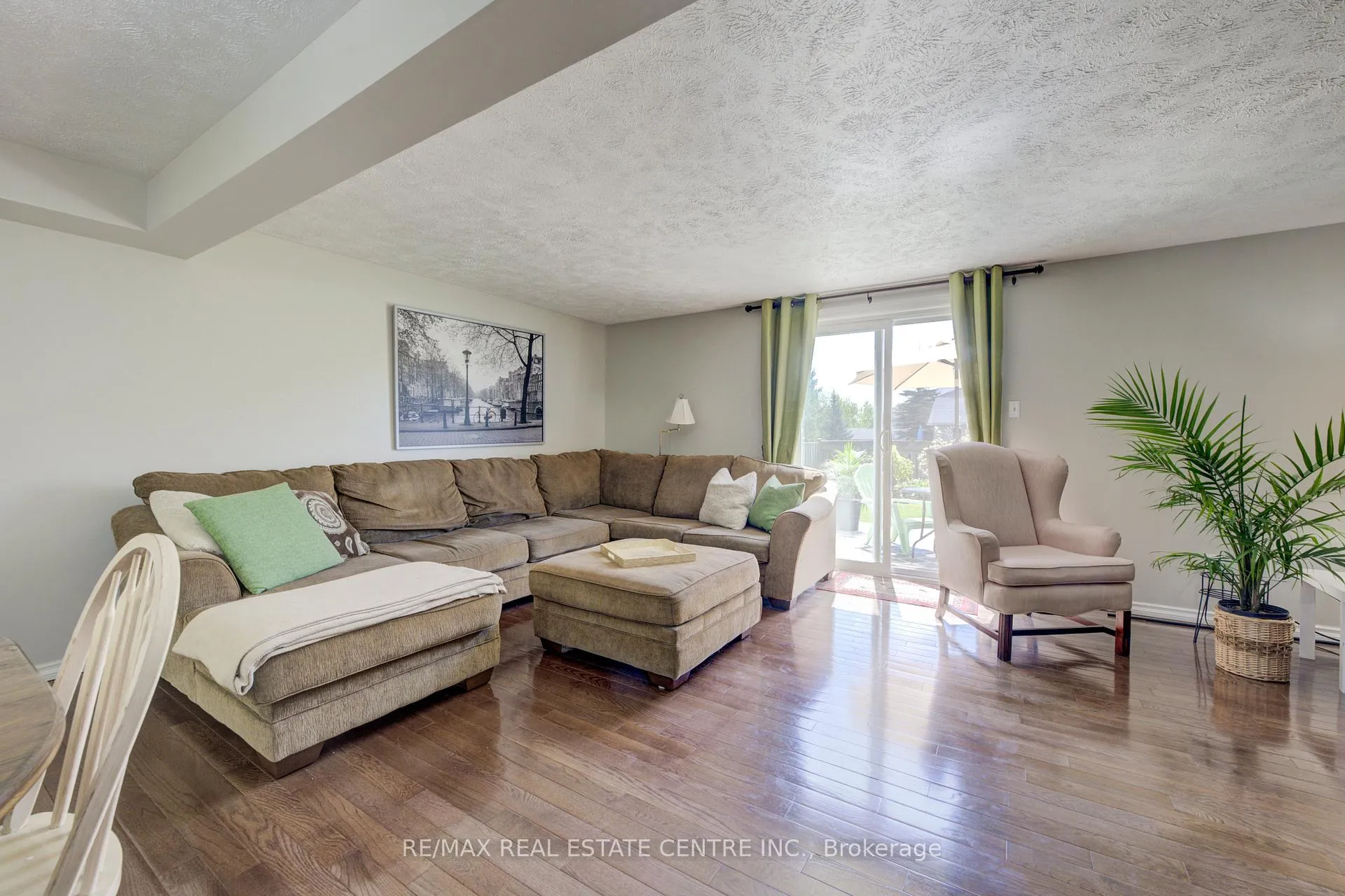 Photo 29 of 155 Bankside Drive, Kitchener — HOMEH