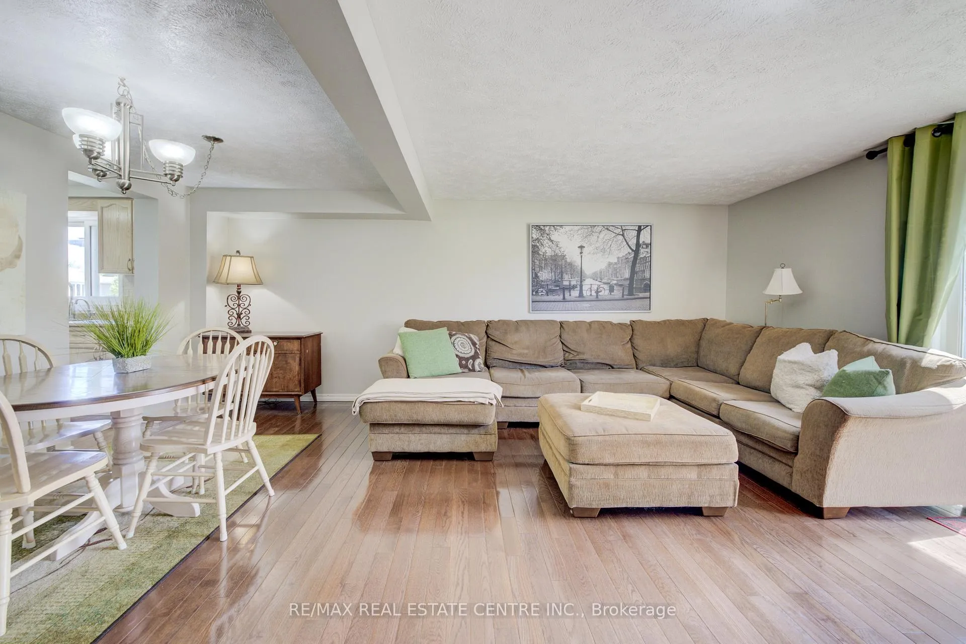 Photo 33 of 155 Bankside Drive, Kitchener — HOMEH
