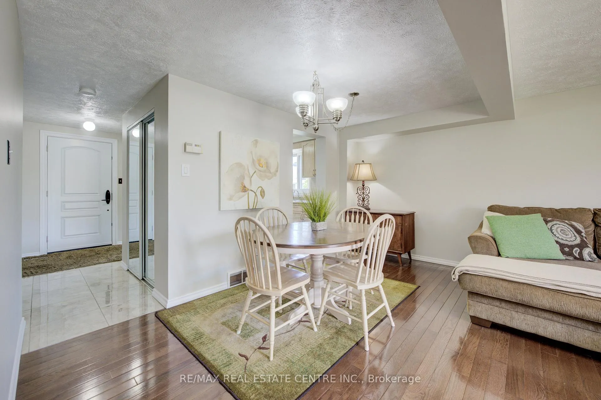 Photo 34 of 155 Bankside Drive, Kitchener — HOMEH
