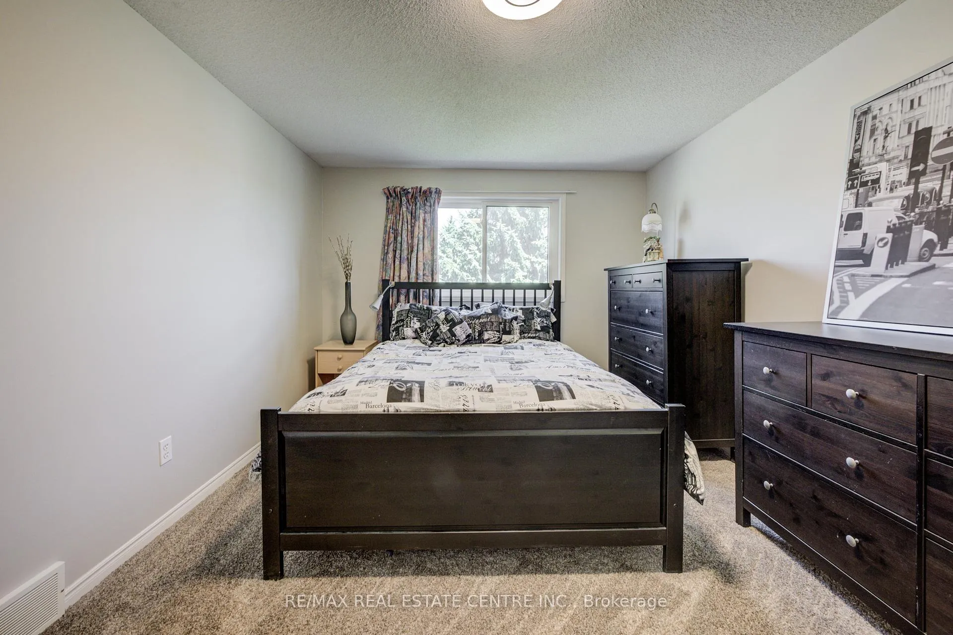 Photo 53 of 155 Bankside Drive, Kitchener — HOMEH