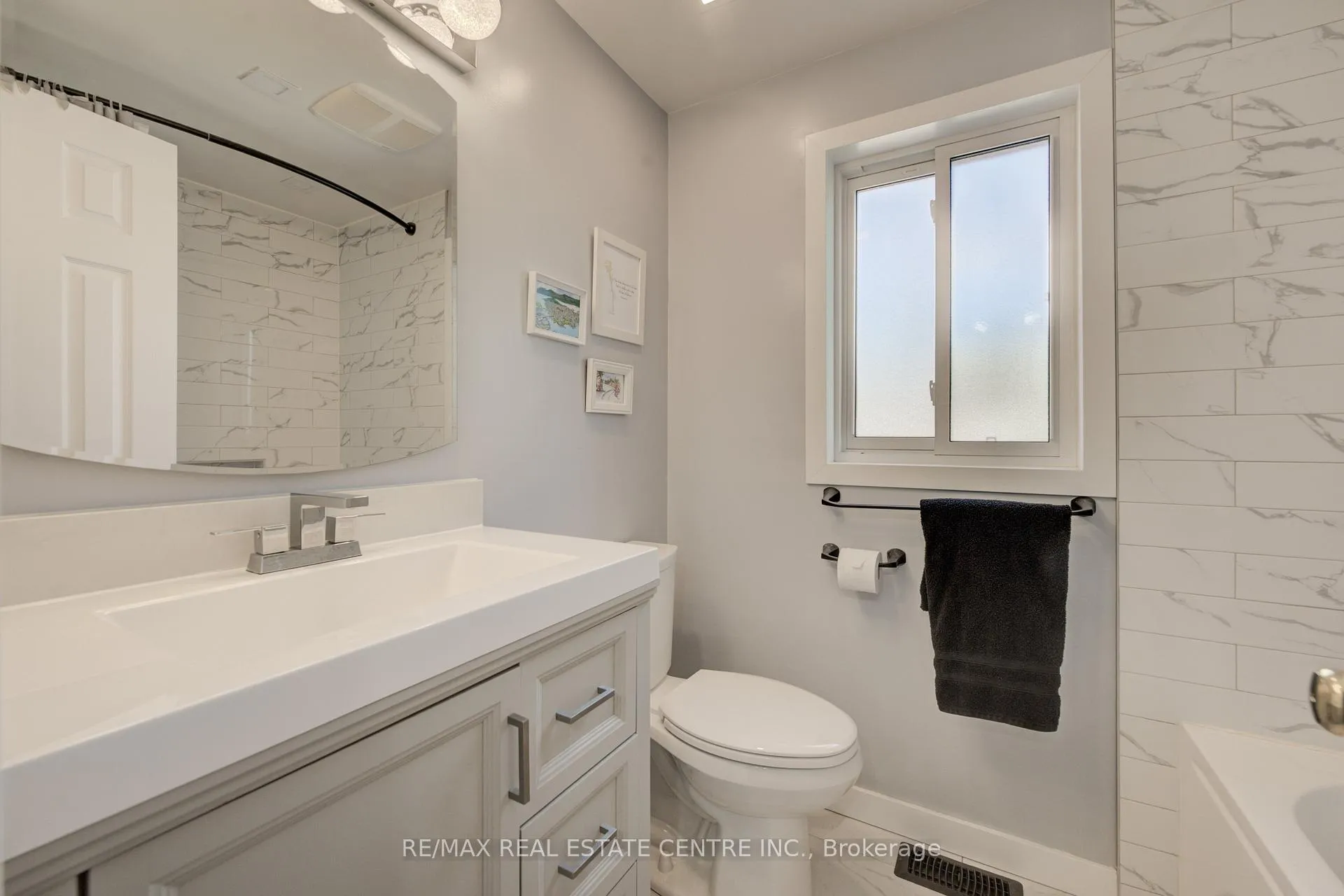 Photo 65 of 155 Bankside Drive, Kitchener — HOMEH