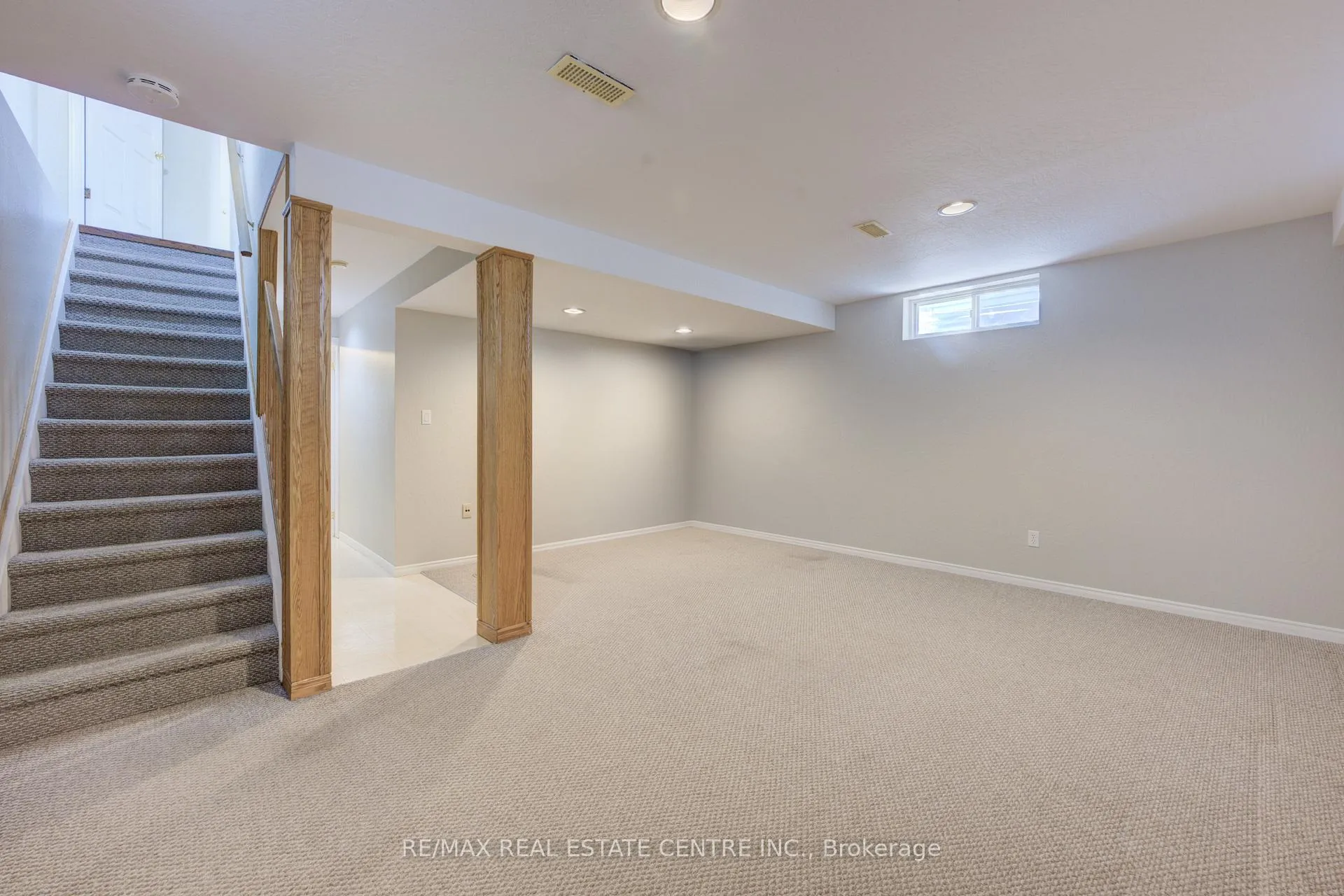 Photo 70 of 155 Bankside Drive, Kitchener — HOMEH