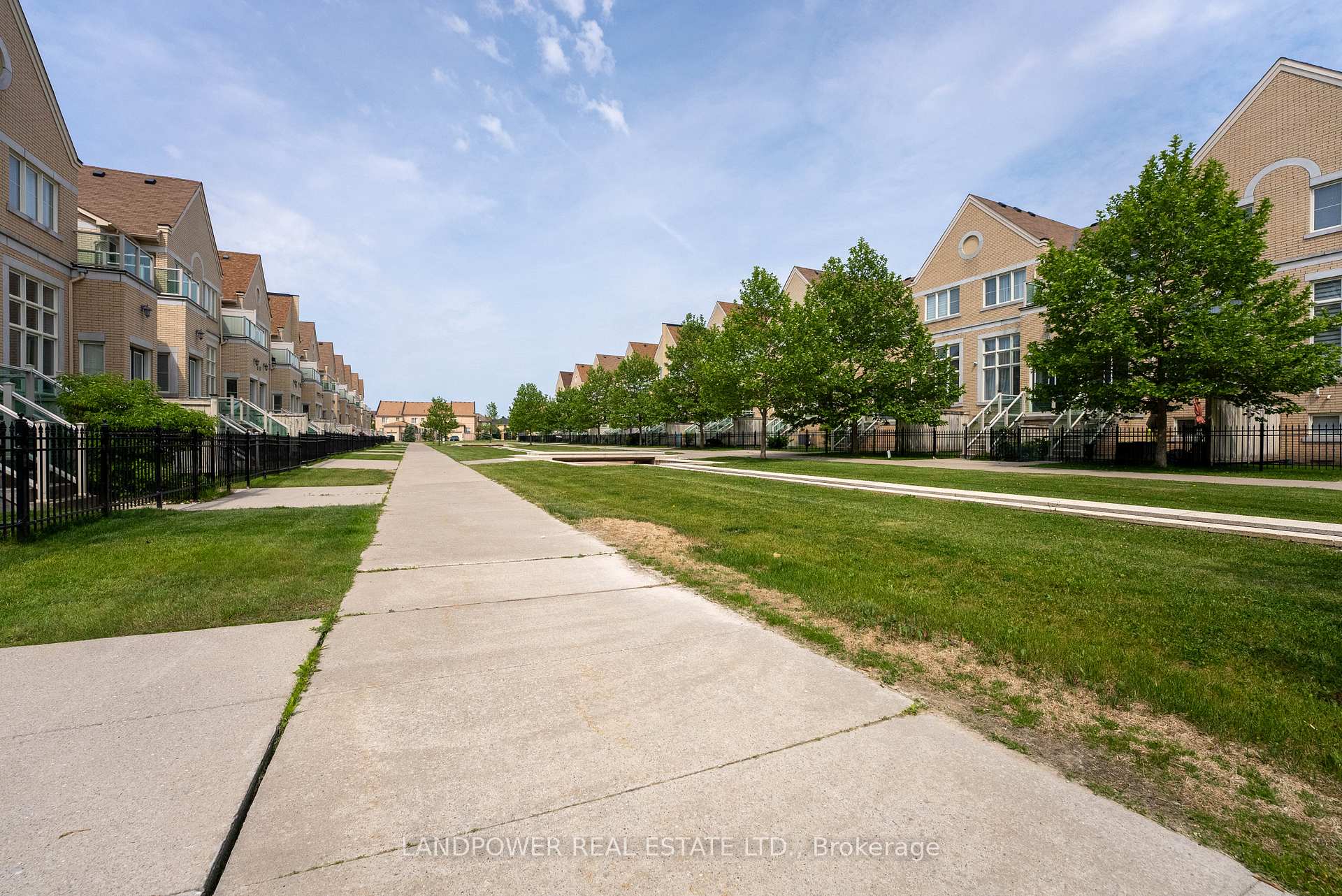 Photo 40 of 4 Maytime Way, Markham, Cathedraltown — HOMEH
