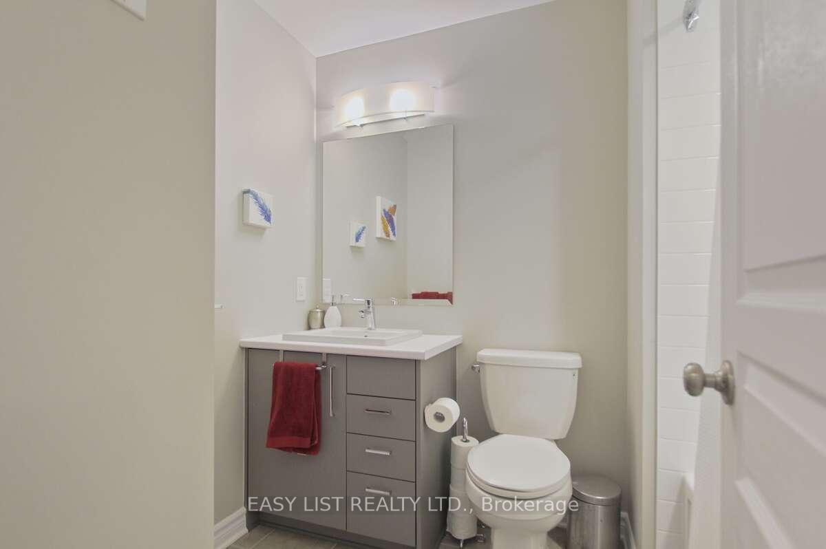 Photo 11 of 16 Plank Street, Ottawa, Kanata - Emerald Meadows/Trailwest — HOMEH