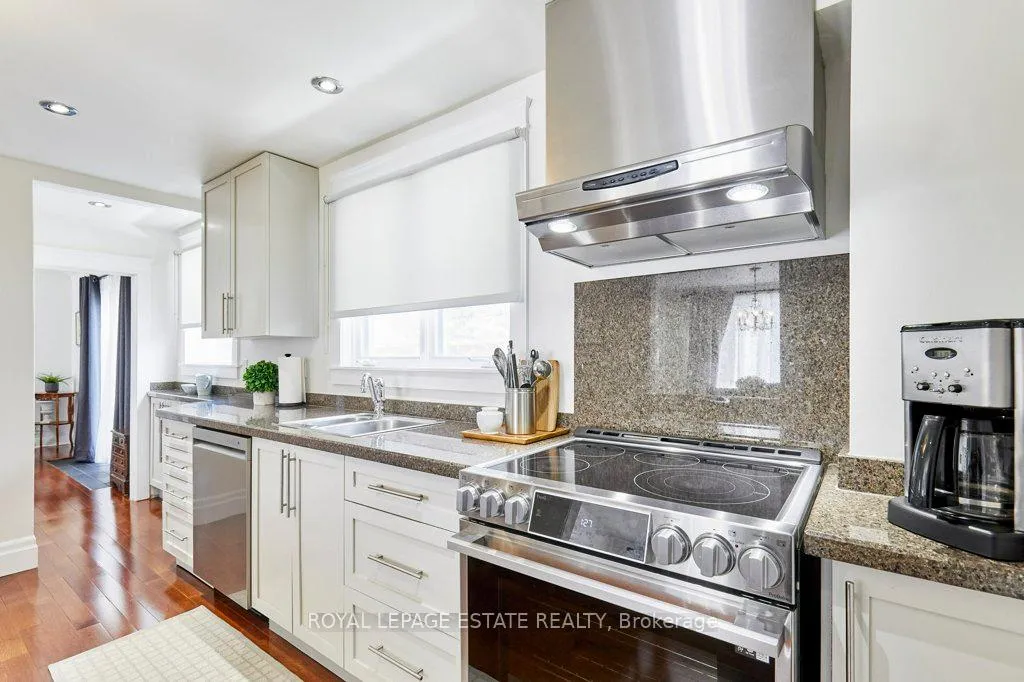 Photo 9 of 15 Squires Avenue, Toronto, O'Connor-Parkview — HOMEH