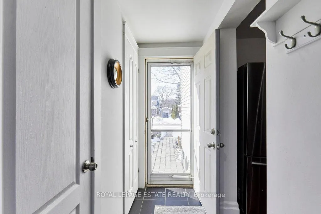 Photo 14 of 15 Squires Avenue, Toronto, O'Connor-Parkview — HOMEH
