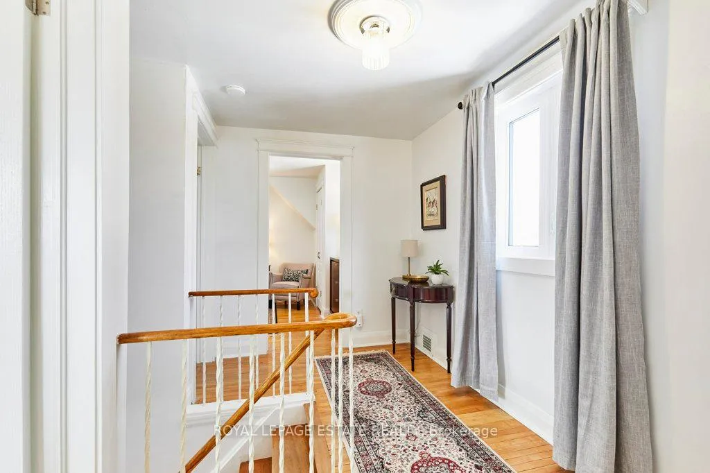 Photo 16 of 15 Squires Avenue, Toronto, O'Connor-Parkview — HOMEH