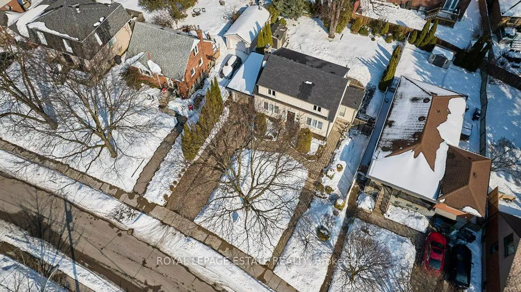 Photo 36 of 15 Squires Avenue, Toronto, O'Connor-Parkview — HOMEH