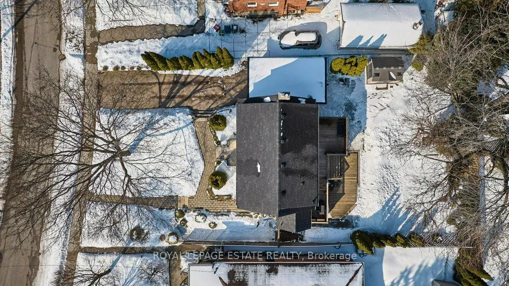 Photo 37 of 15 Squires Avenue, Toronto, O'Connor-Parkview — HOMEH