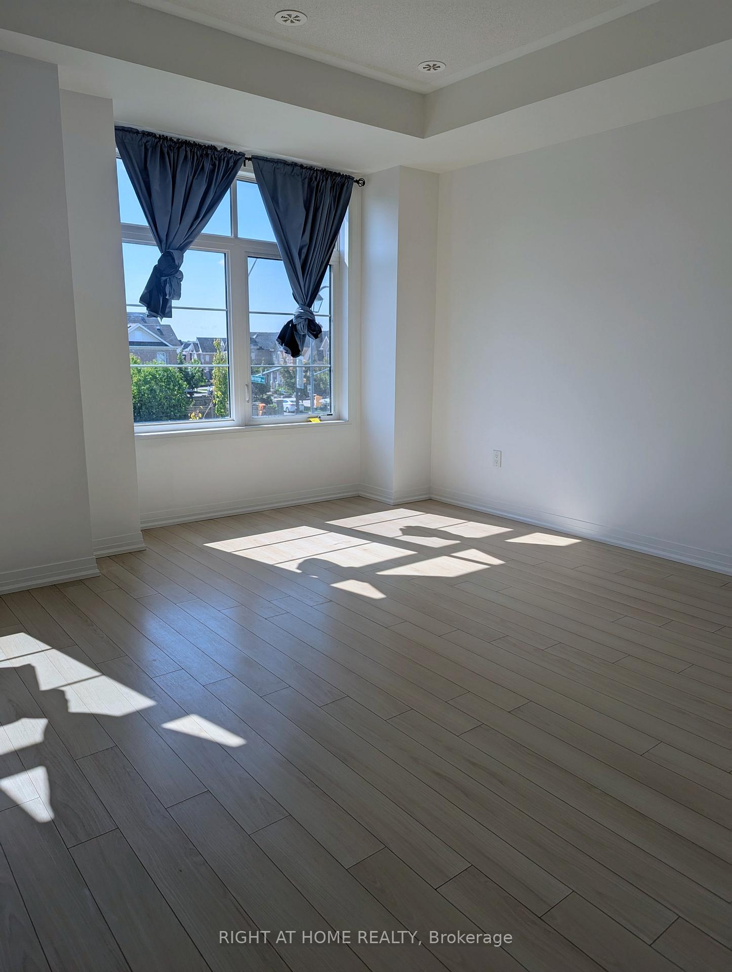 Photo 8 of 7 Carneros Way, Markham, Cedar Grove — HOMEH