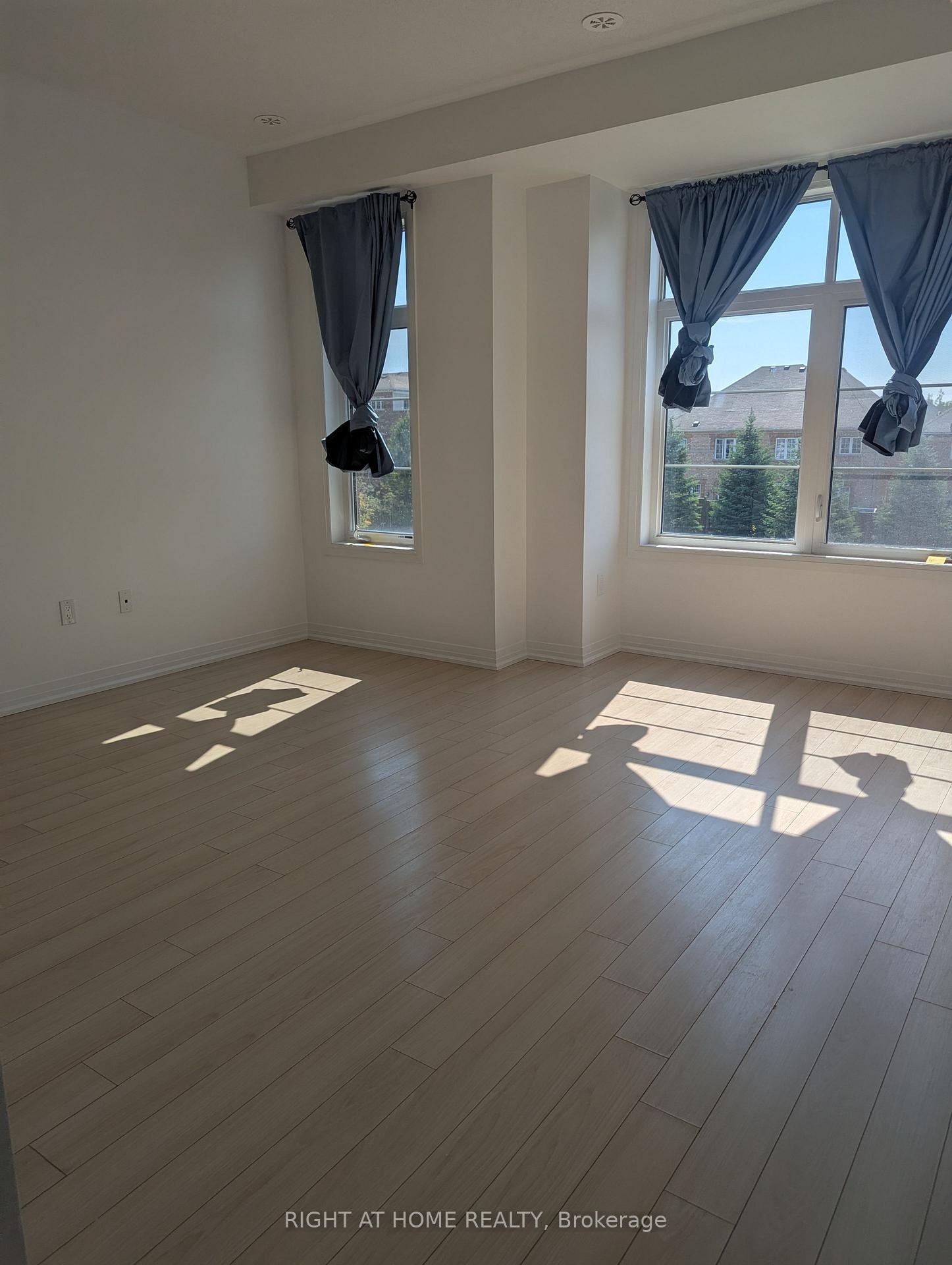 Photo 9 of 7 Carneros Way, Markham, Cedar Grove — HOMEH