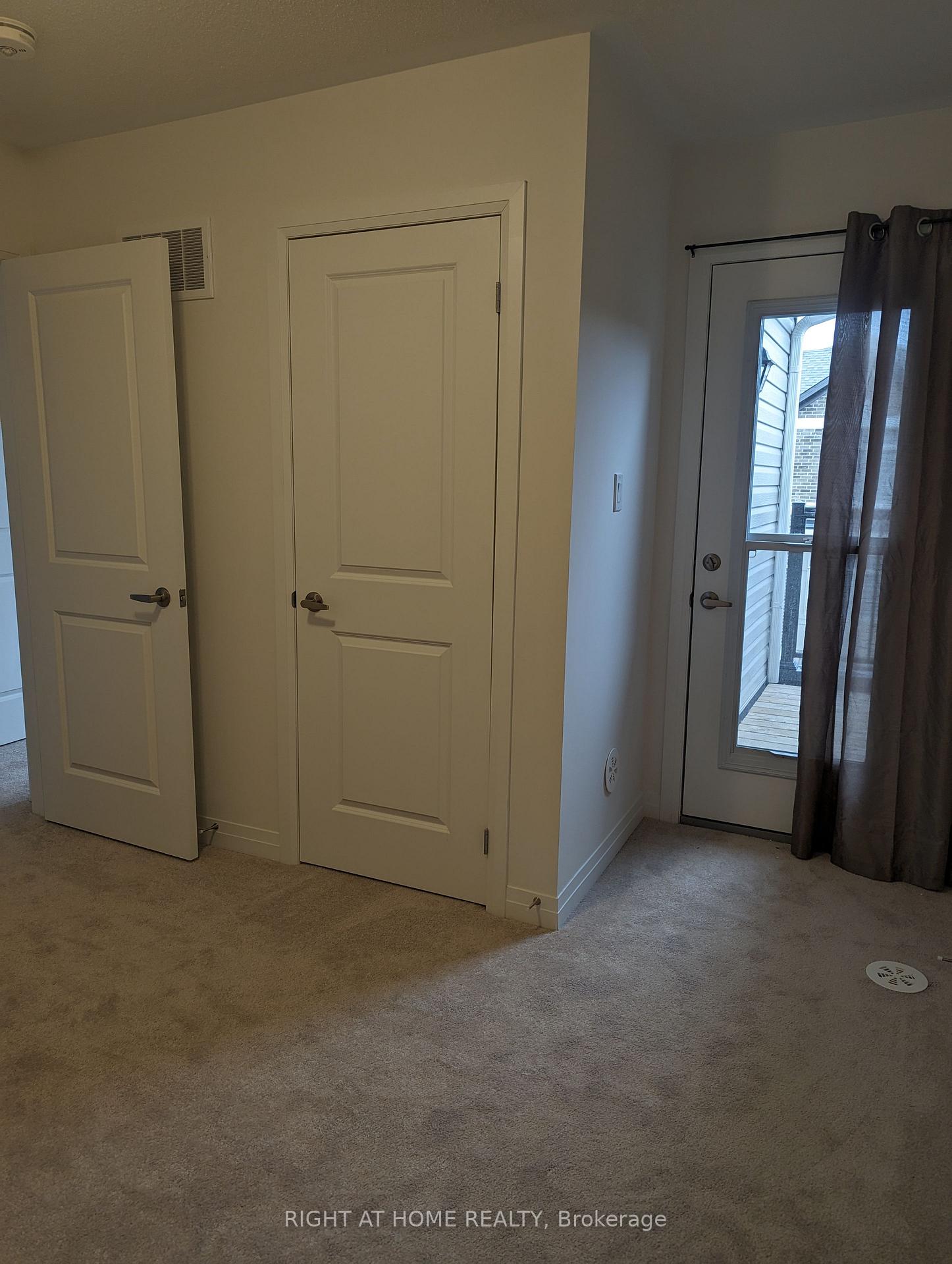 Photo 12 of 7 Carneros Way, Markham, Cedar Grove — HOMEH