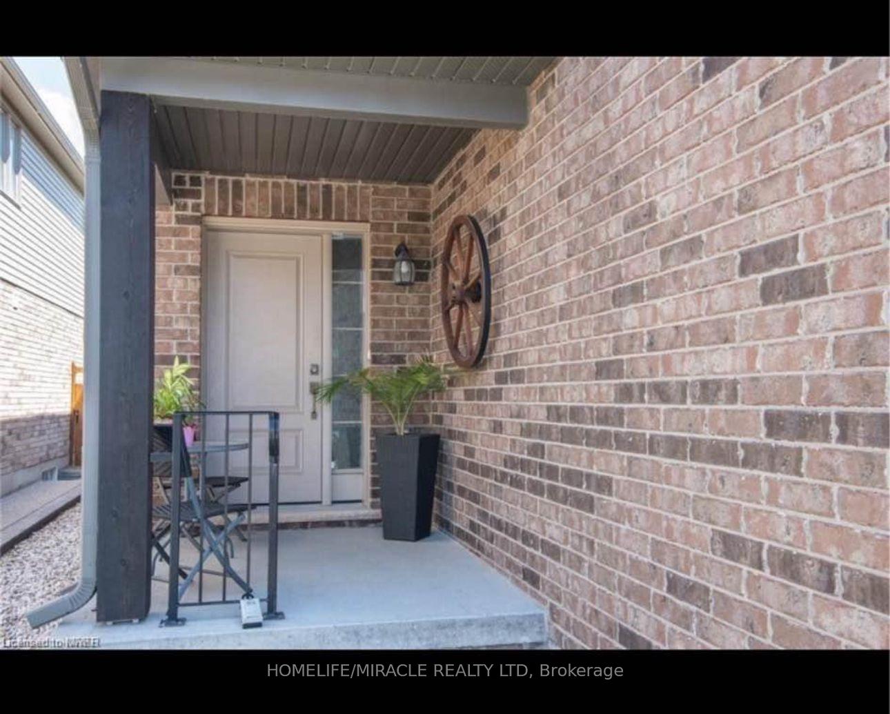 Photo 5 of 18 Stillwater Street, Kitchener — HOMEH