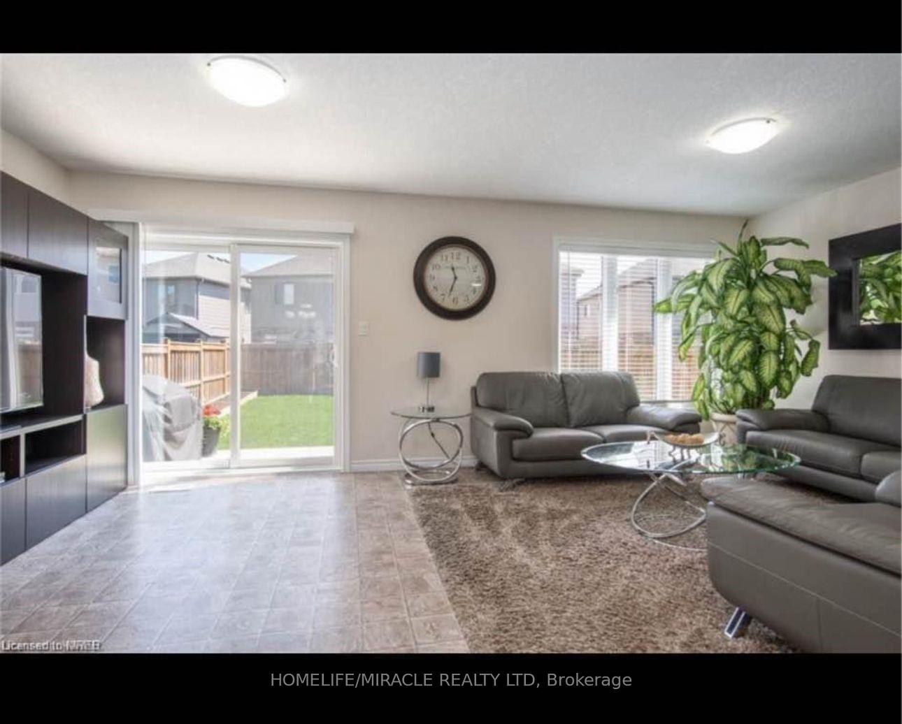 Photo 8 of 18 Stillwater Street, Kitchener — HOMEH