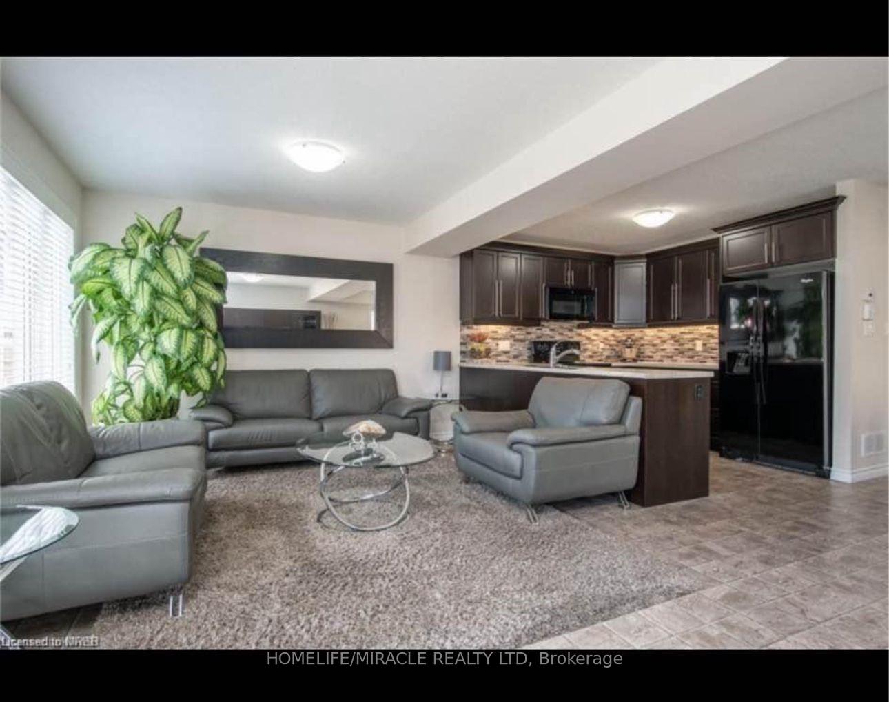 Photo 10 of 18 Stillwater Street, Kitchener — HOMEH