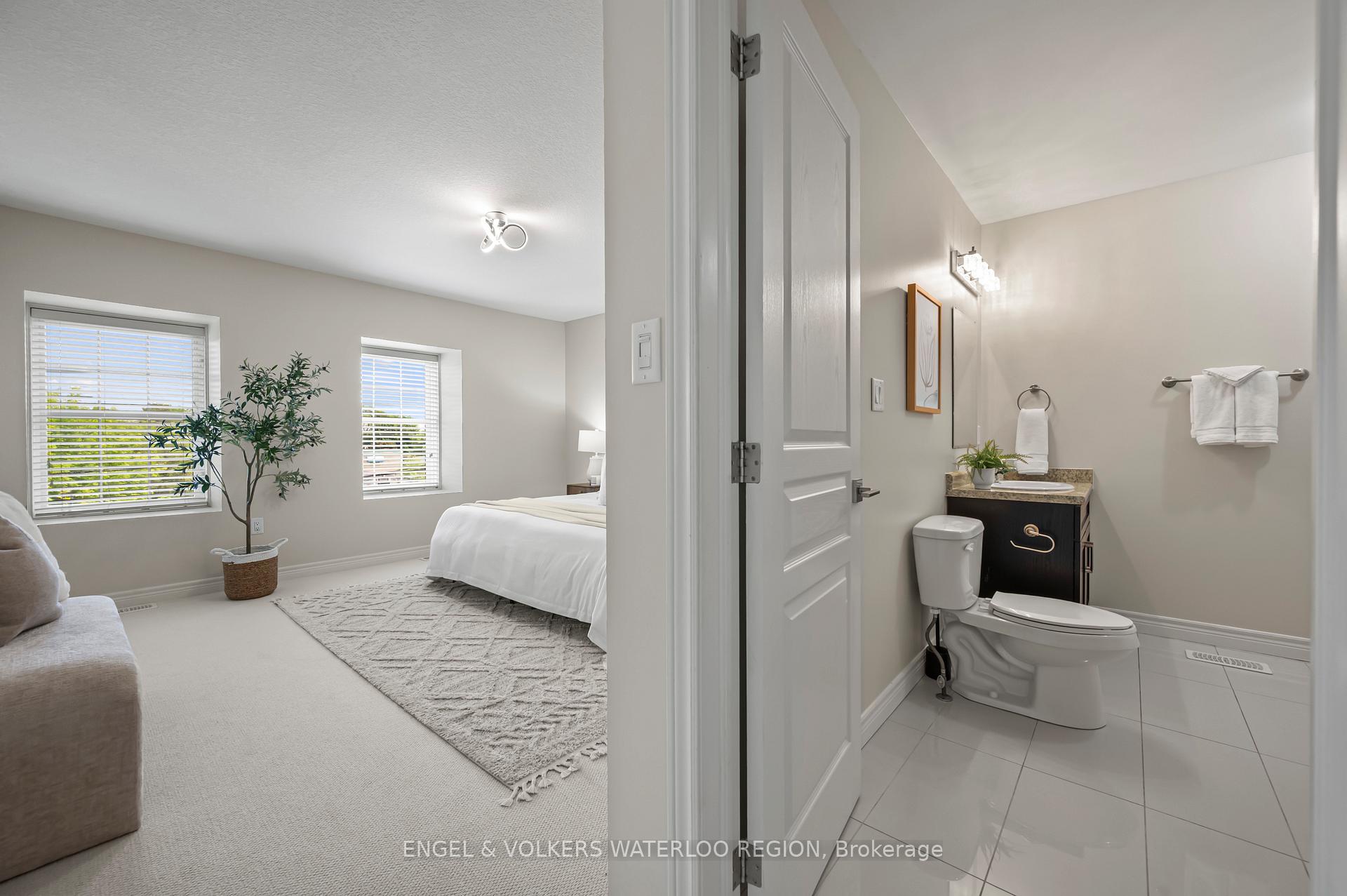 Photo 24 of 199 St Leger Street, Kitchener — HOMEH