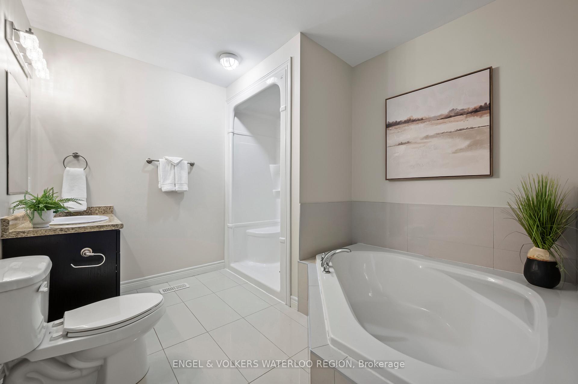 Photo 25 of 199 St Leger Street, Kitchener — HOMEH