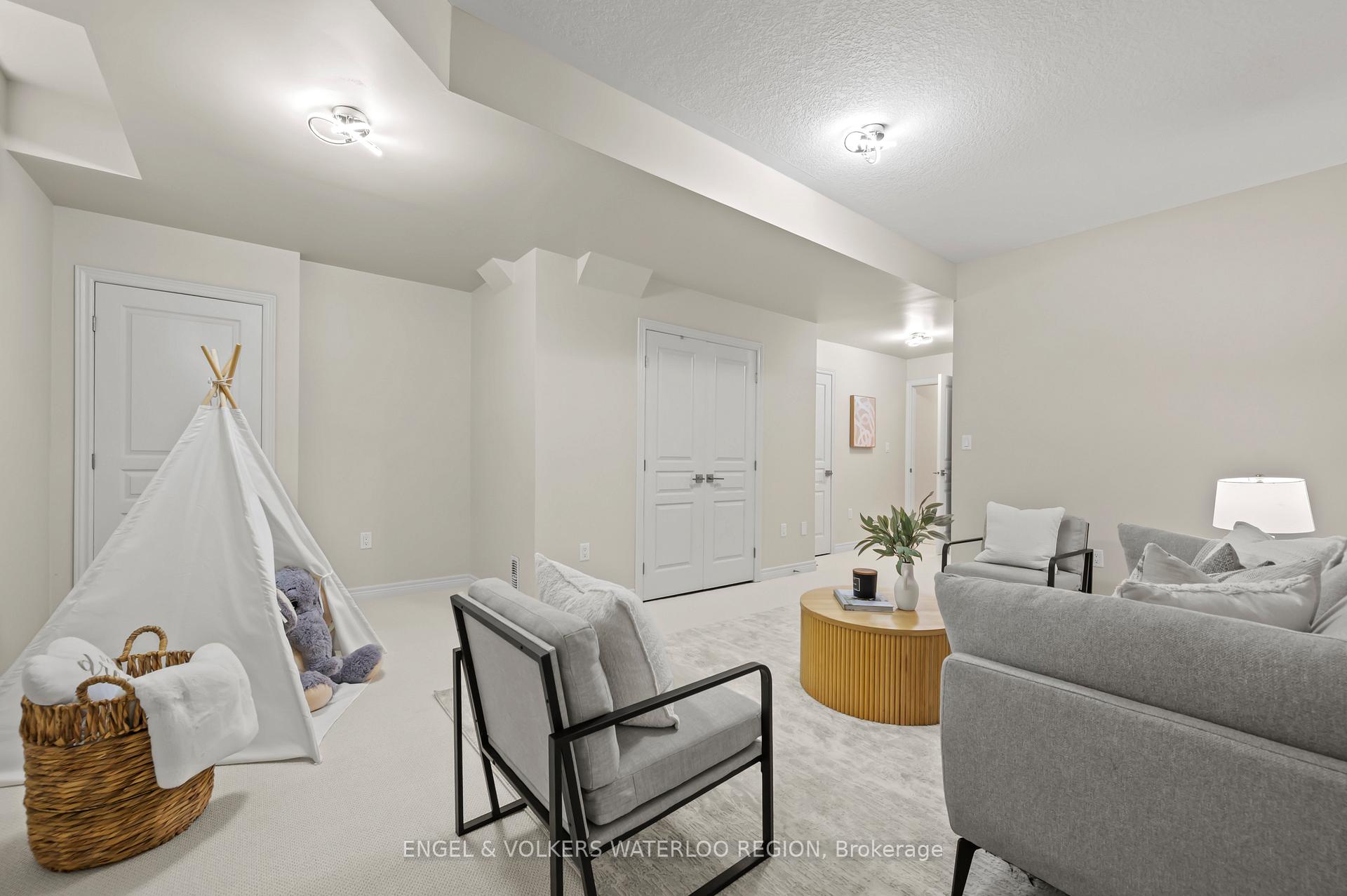 Photo 39 of 199 St Leger Street, Kitchener — HOMEH