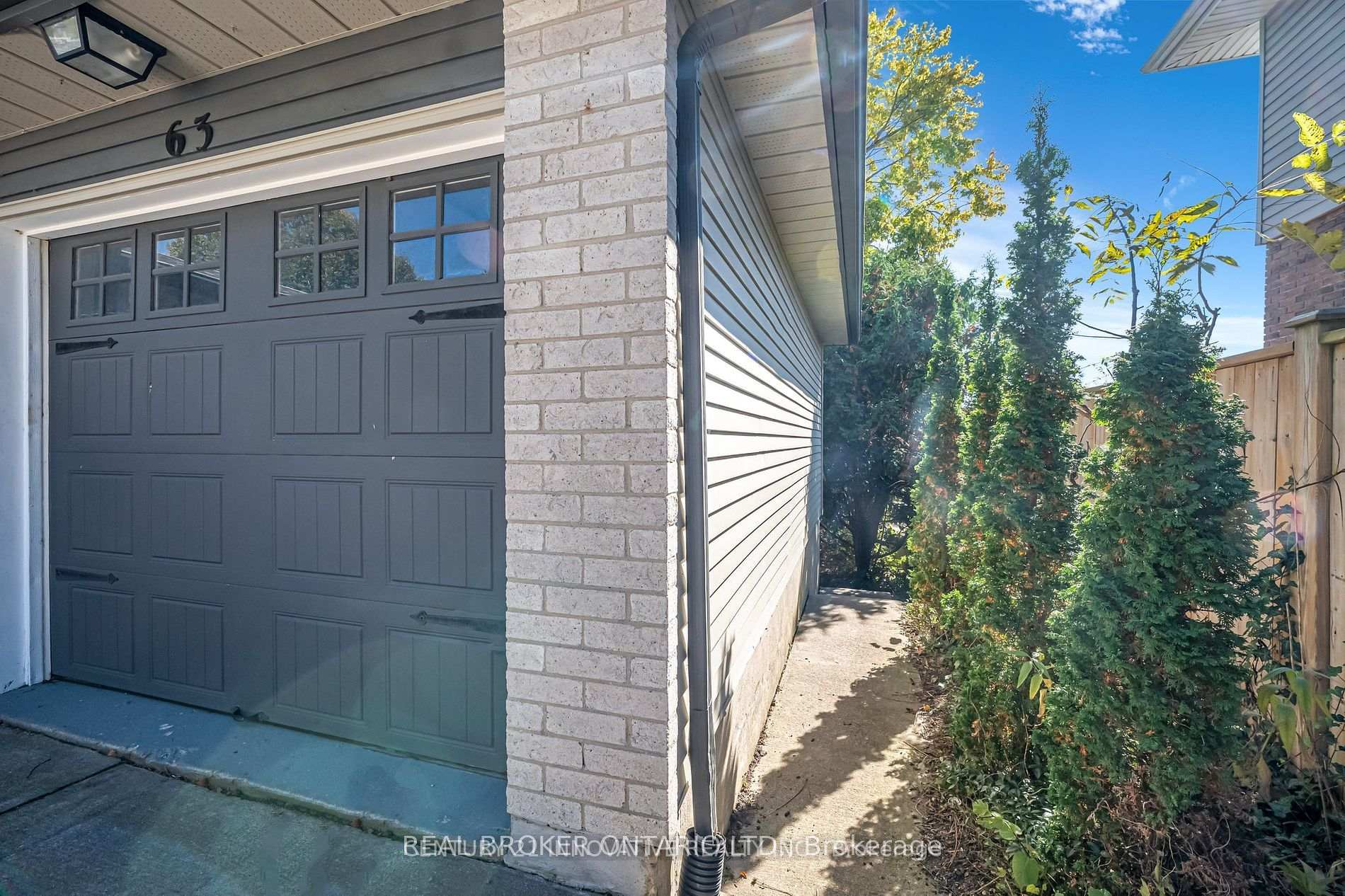 Photo 2 of 63 Wheatfield Crescent, Kitchener — HOMEH