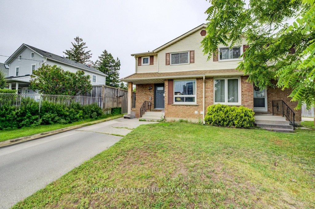 Photo 2 of 30 Jansen Avenue, Kitchener — HOMEH