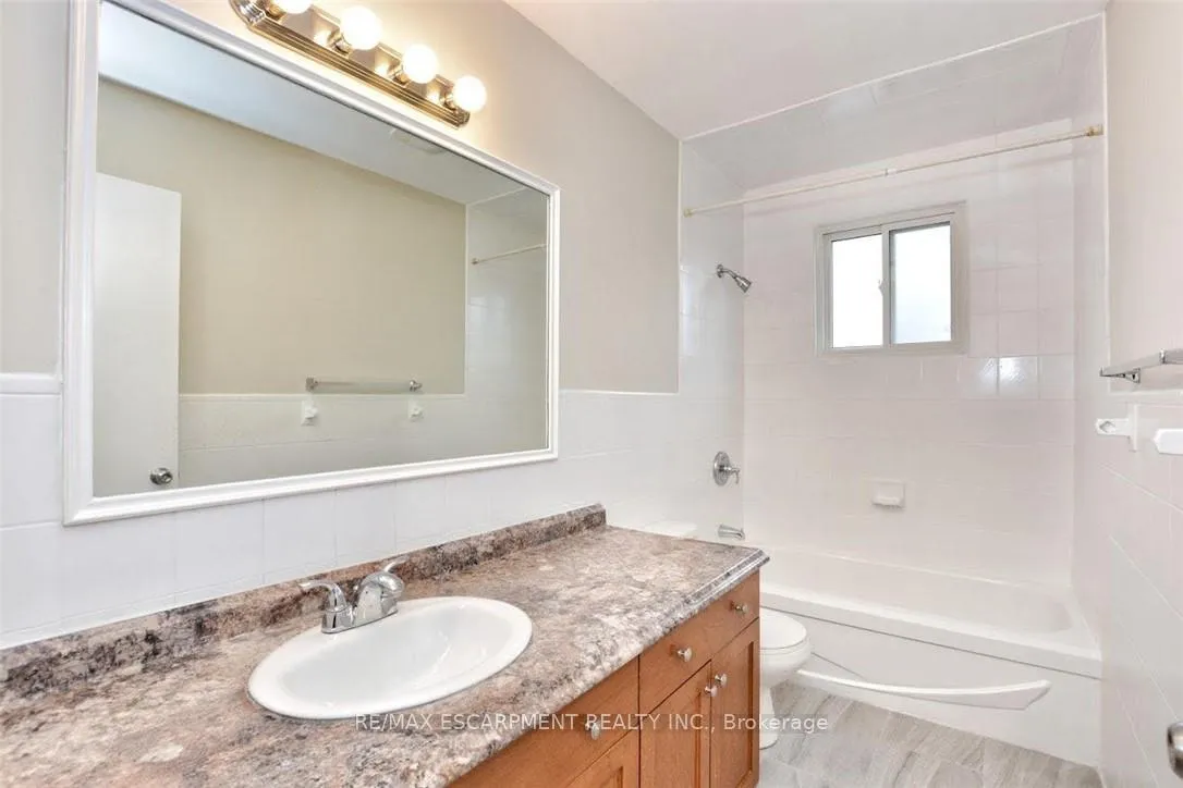 Photo 27 of Unit 1, 45 Edwina Place, Hamilton, Lawfield — HOMEH