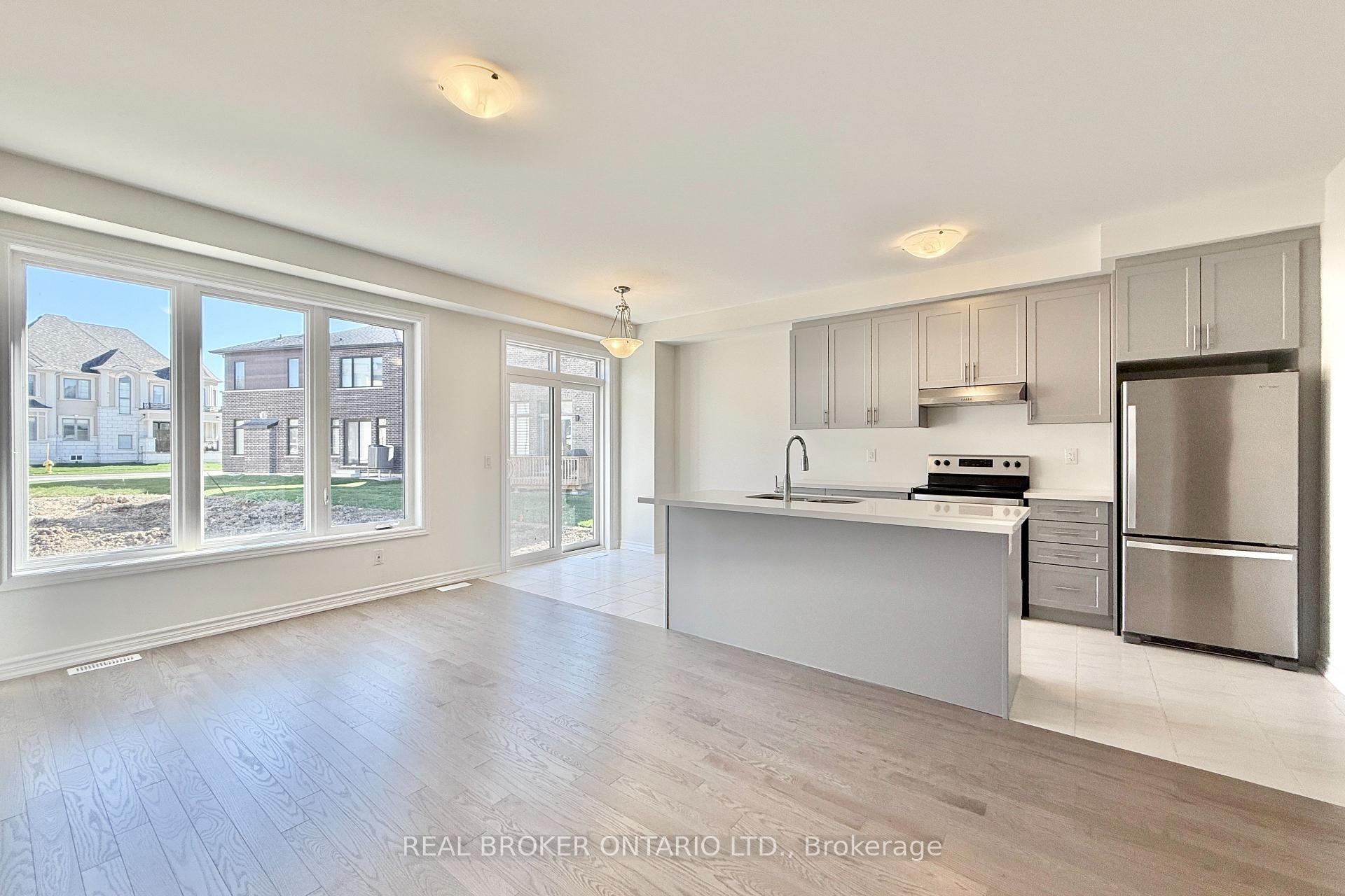 Photo 2 of 17 Freeman Williams Street, Markham, Angus Glen — HOMEH
