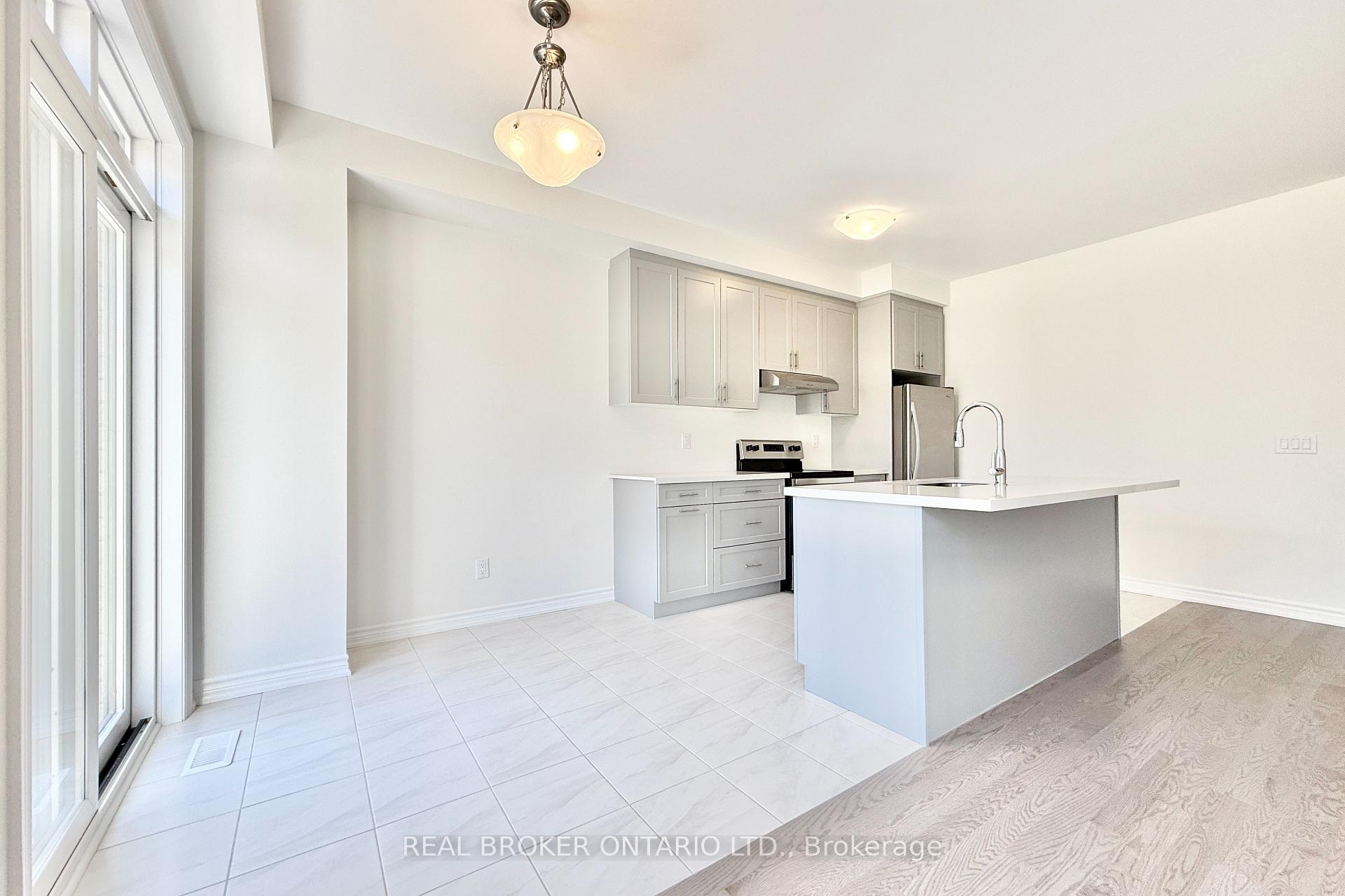 Photo 7 of 17 Freeman Williams Street, Markham, Angus Glen — HOMEH