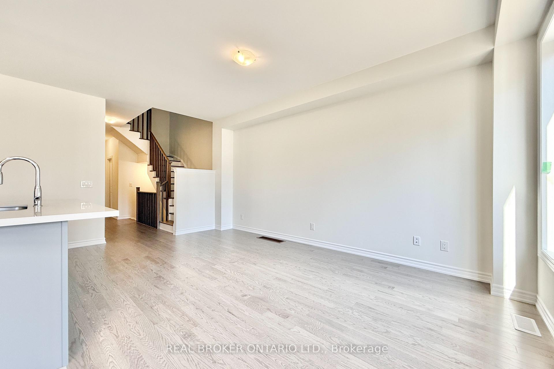 Photo 12 of 17 Freeman Williams Street, Markham, Angus Glen — HOMEH