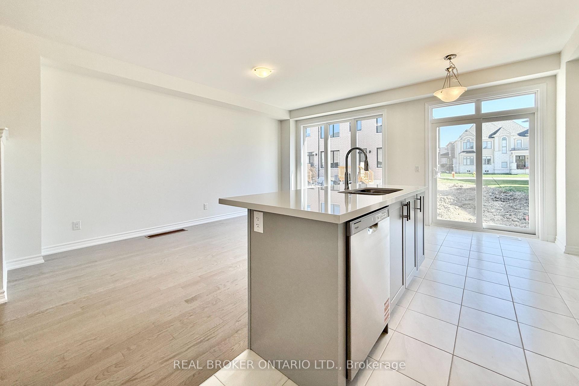 Photo 15 of 17 Freeman Williams Street, Markham, Angus Glen — HOMEH