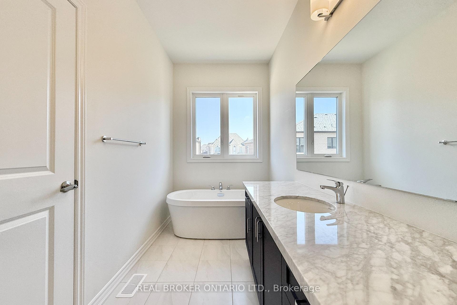 Photo 21 of 17 Freeman Williams Street, Markham, Angus Glen — HOMEH